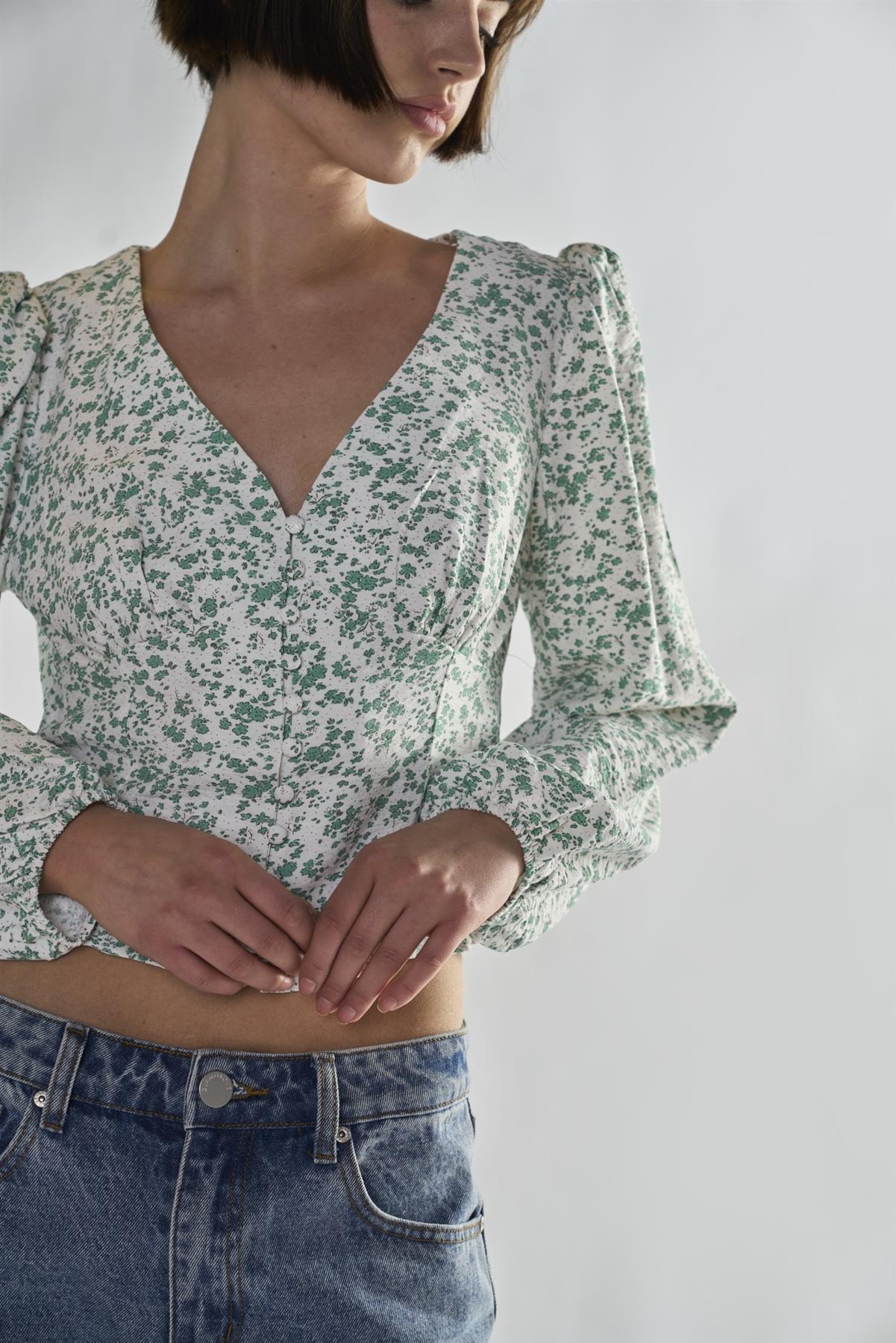 Green-Ditsy V-Neck-Blouse - Image 4