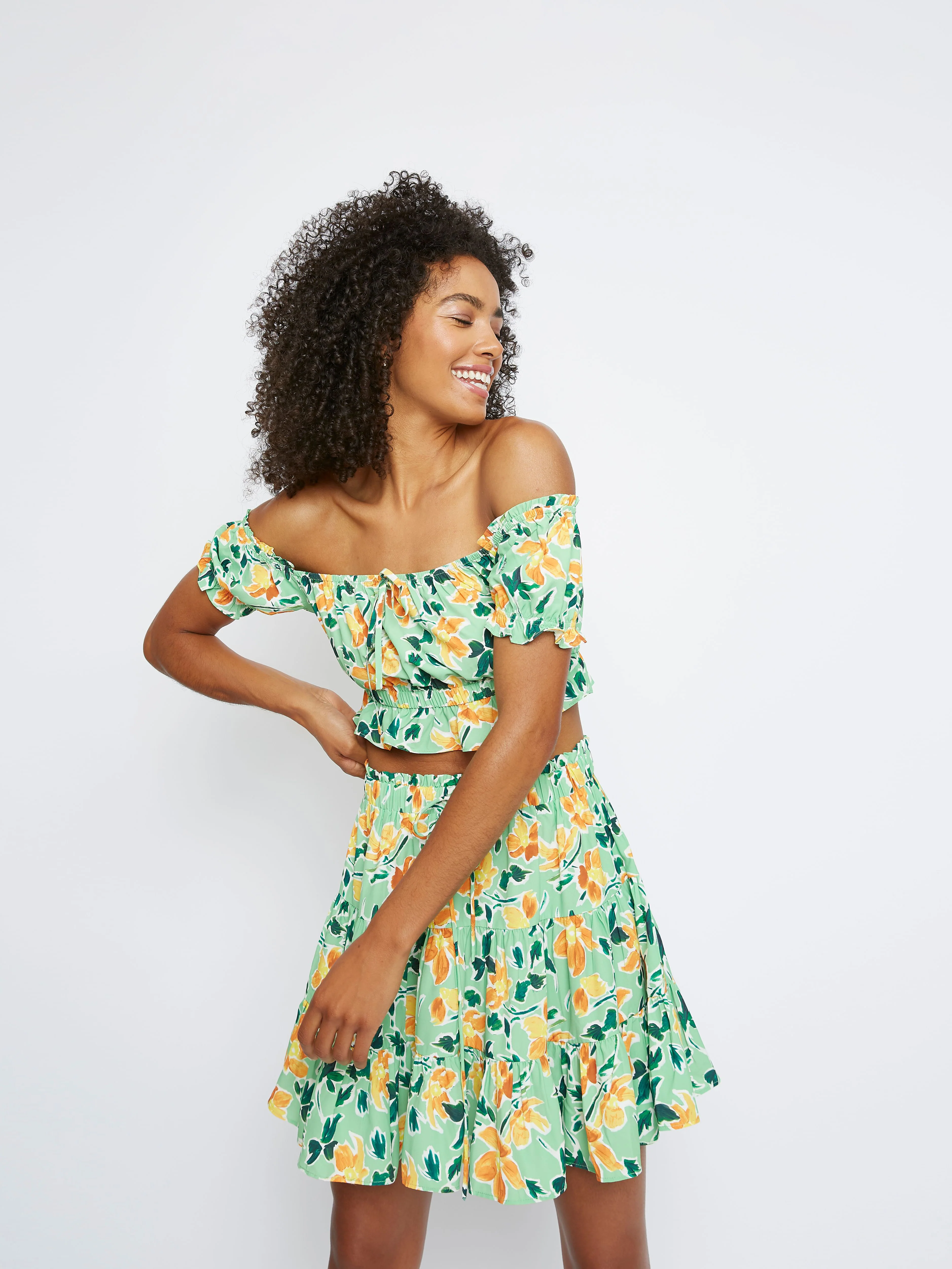 Glamorous Green Floral off the shoulder Crop Top - Image 2