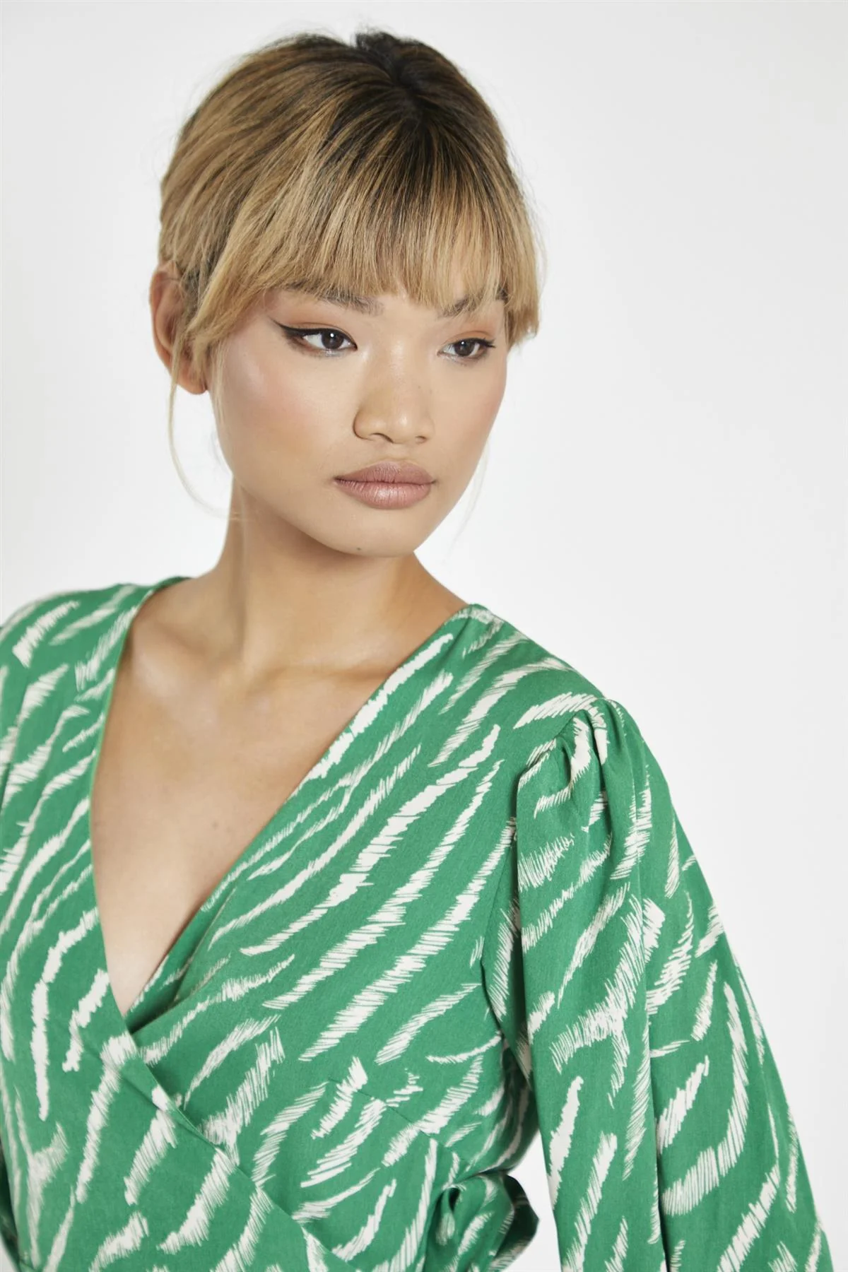 Green Sketchy-Animal Wrap Maxi-Dress - Image 3
