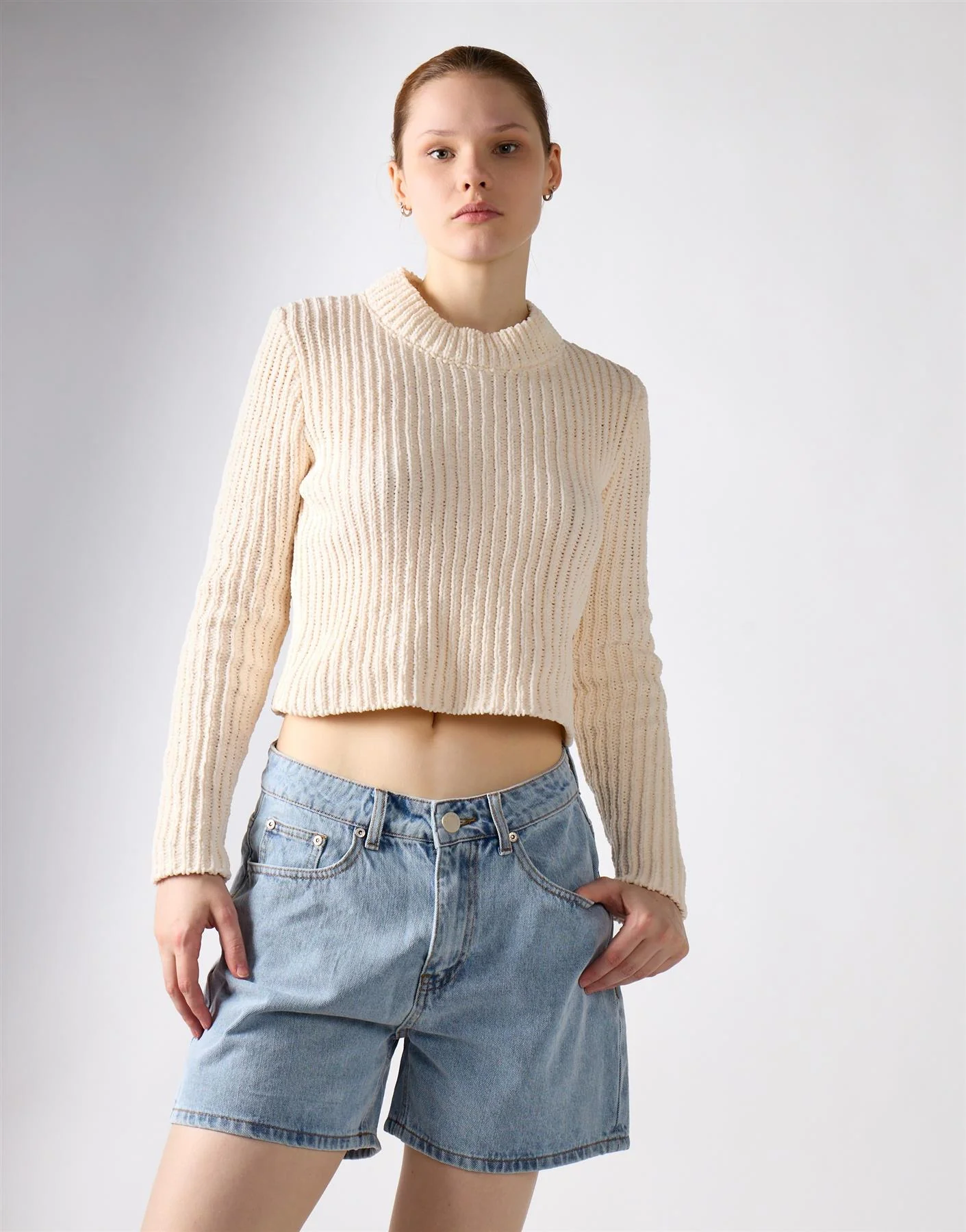 High Waist Rigid Denim Shorts - Mid Blue - Image 4