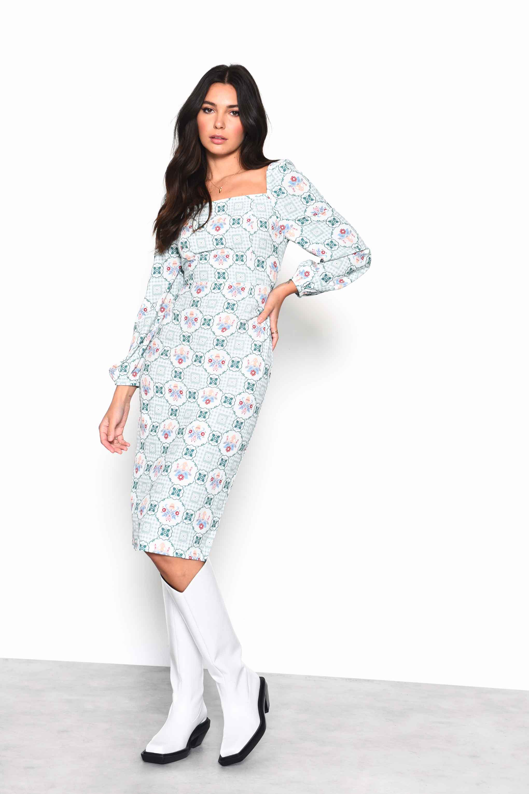 Glamorous Green Floral Gingham Square Neck Midi Dress with Centre Back Split - Image 3
