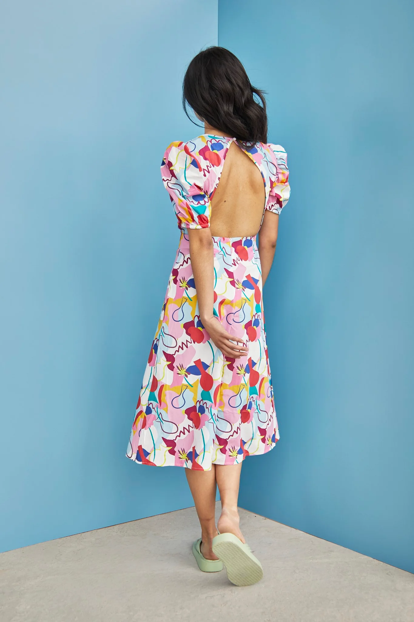 Glamorous Care Abstract Rainbow Print V- Neck Puff Shoulder Midi Dress - Image 2