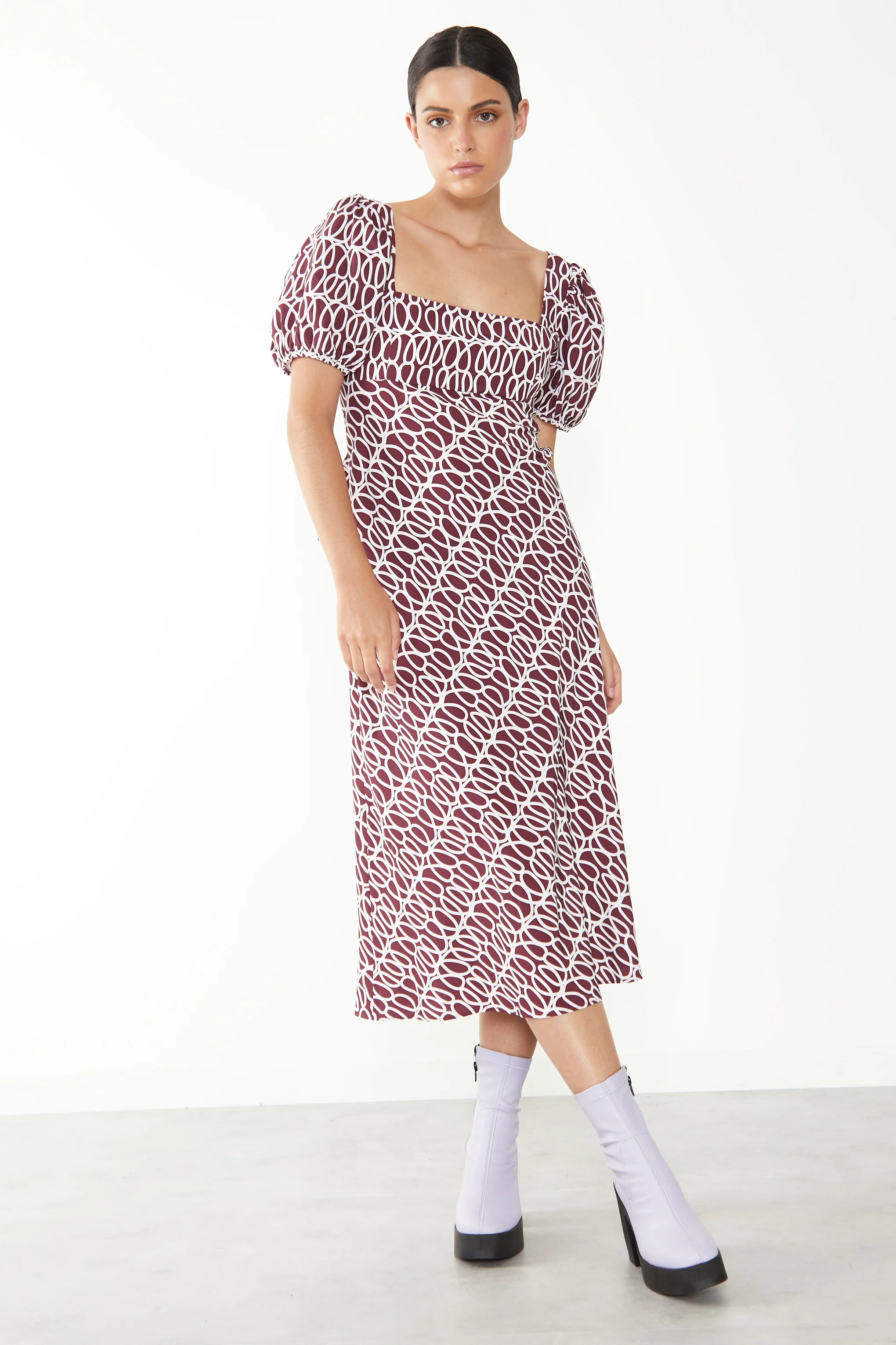Glamorous Short Puff Sleeve Maxi Dress with Tie Back Detail - Image 3