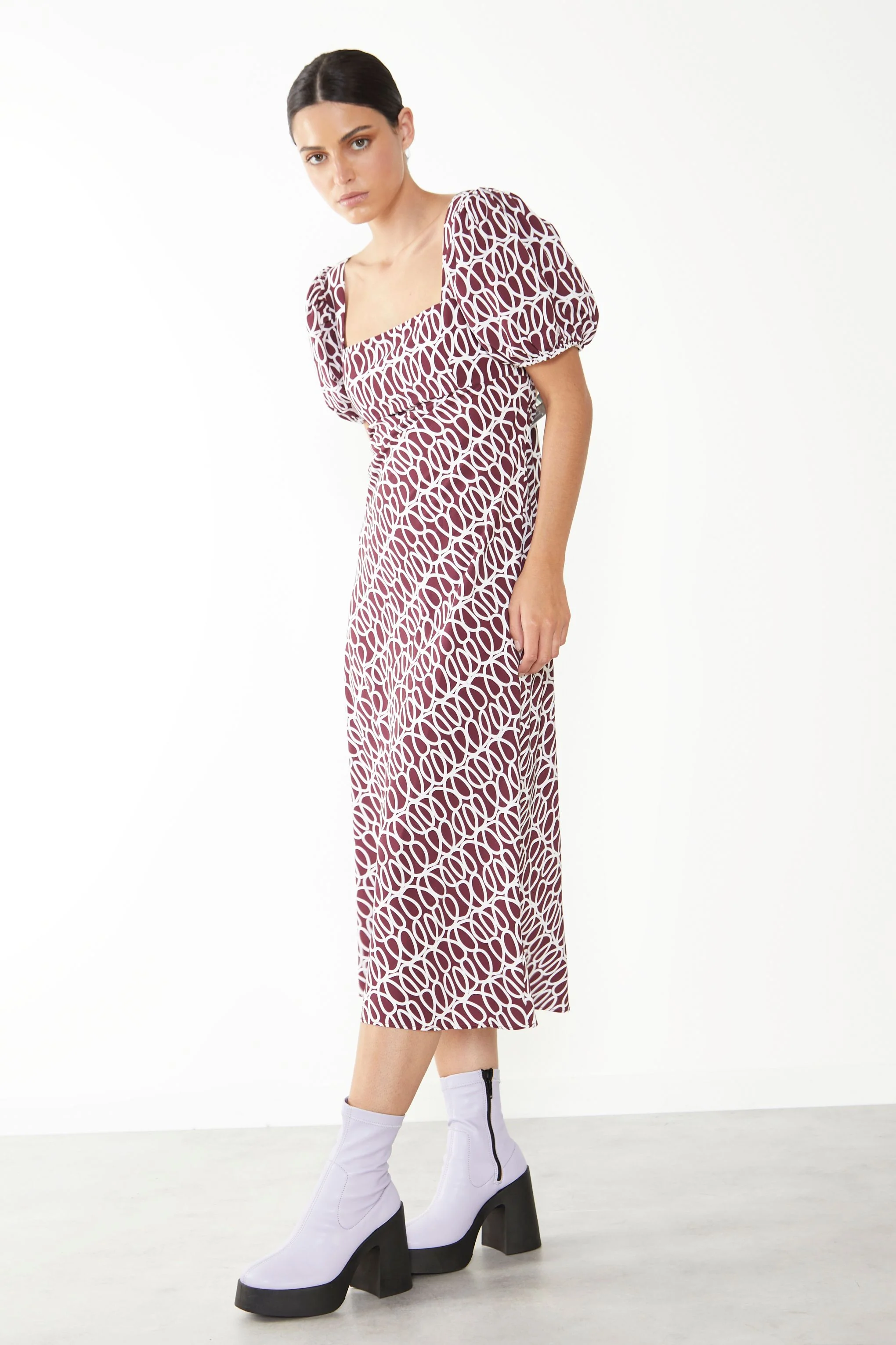Glamorous Short Puff Sleeve Maxi Dress with Tie Back Detail - Image 5