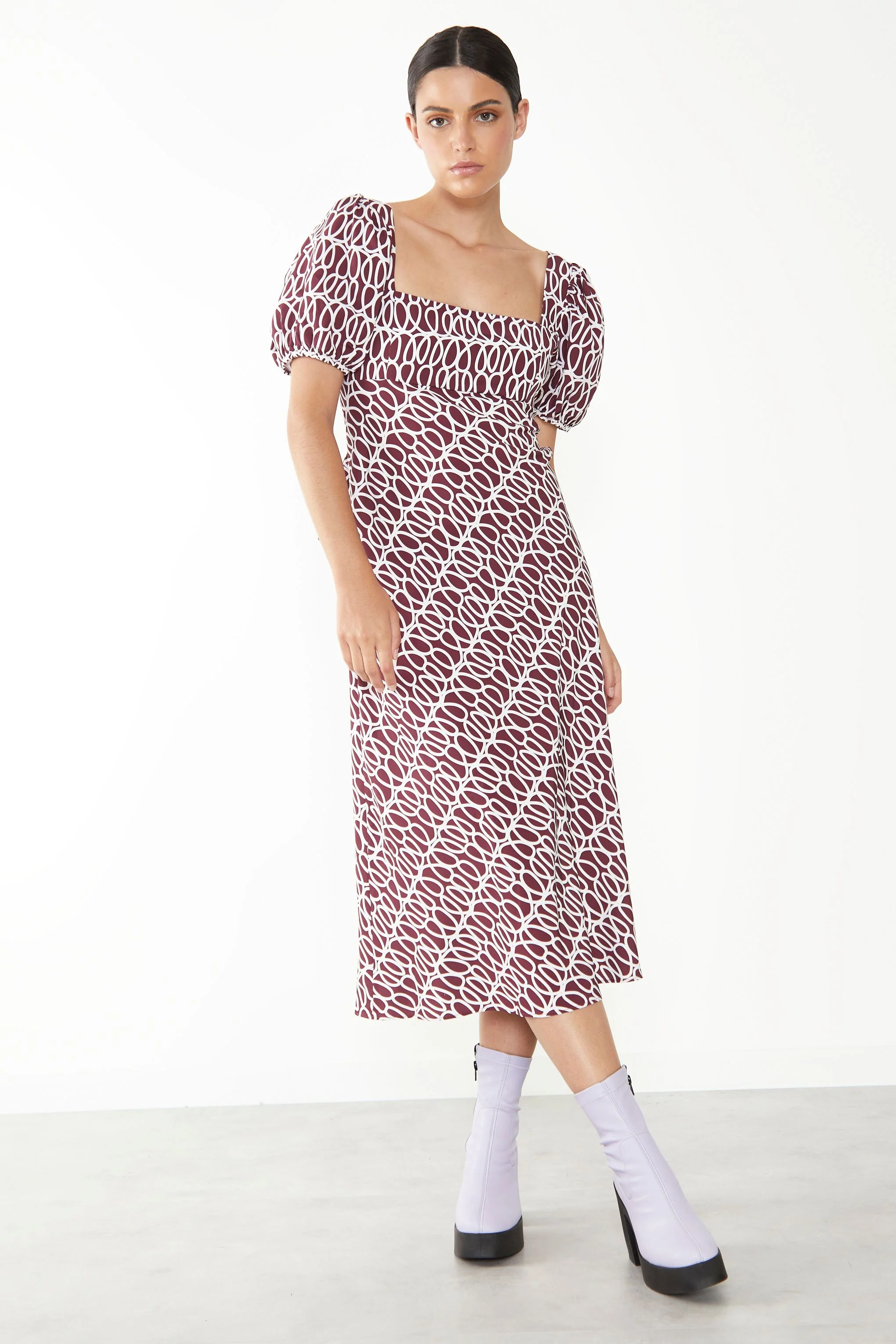 Glamorous Short Puff Sleeve Maxi Dress with Tie Back Detail - Image 7