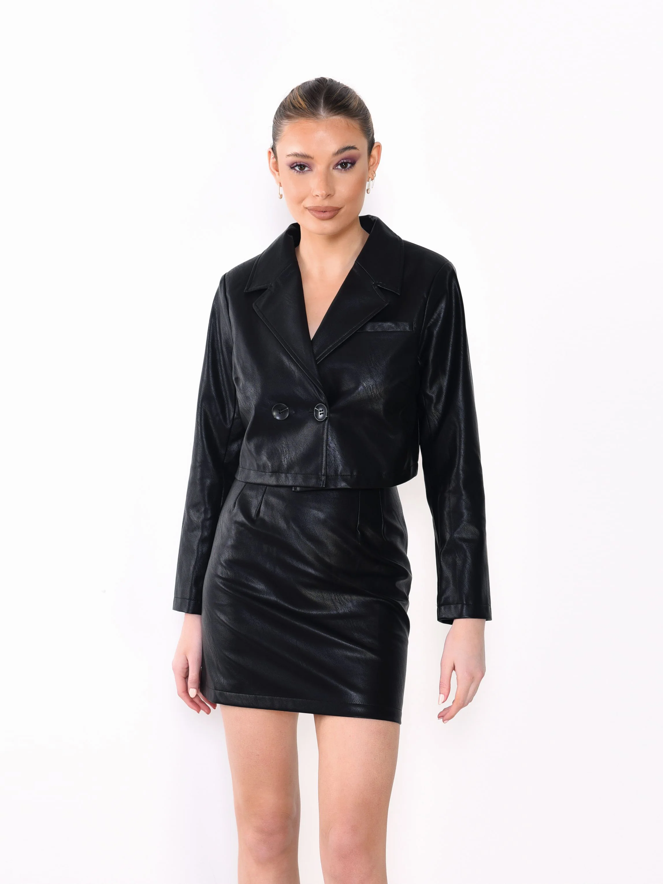 Glamorous Black PU Crop Blazer Jacket - Image 3