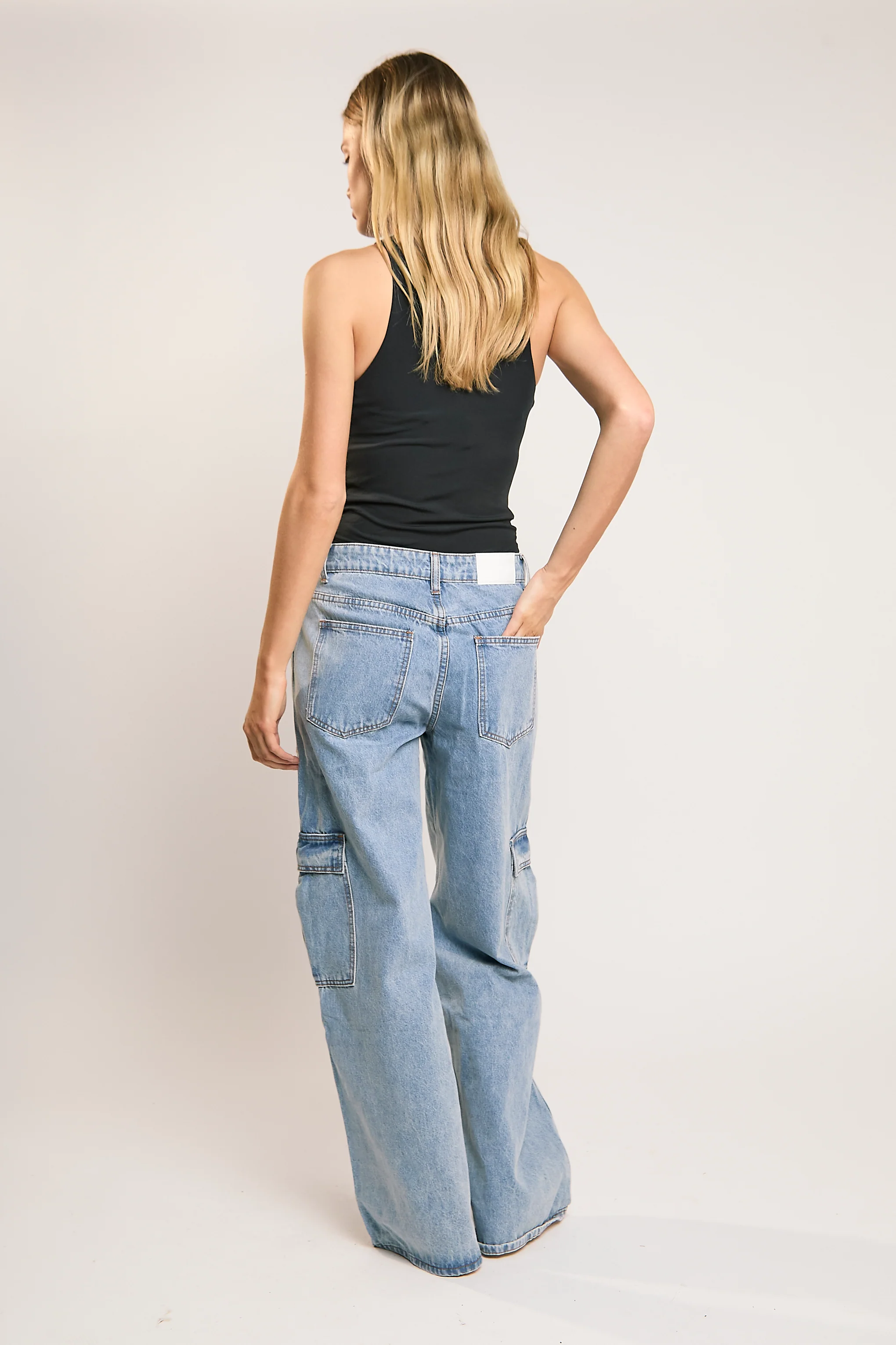 Mid Stonewash Cargo-Jeans - Image 2