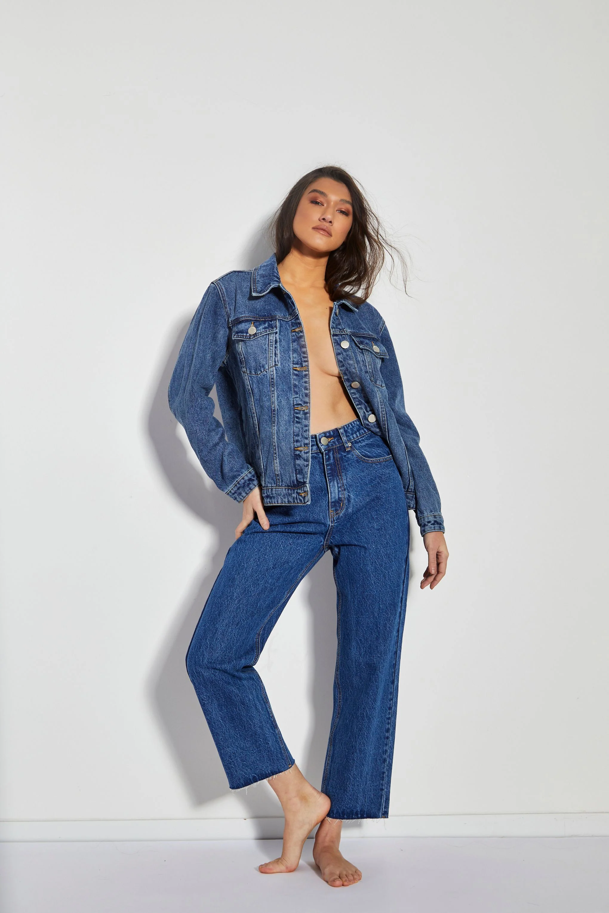 Glamorous Mid Blue Vintage Cut Off Straight Leg Jeans - Image 2