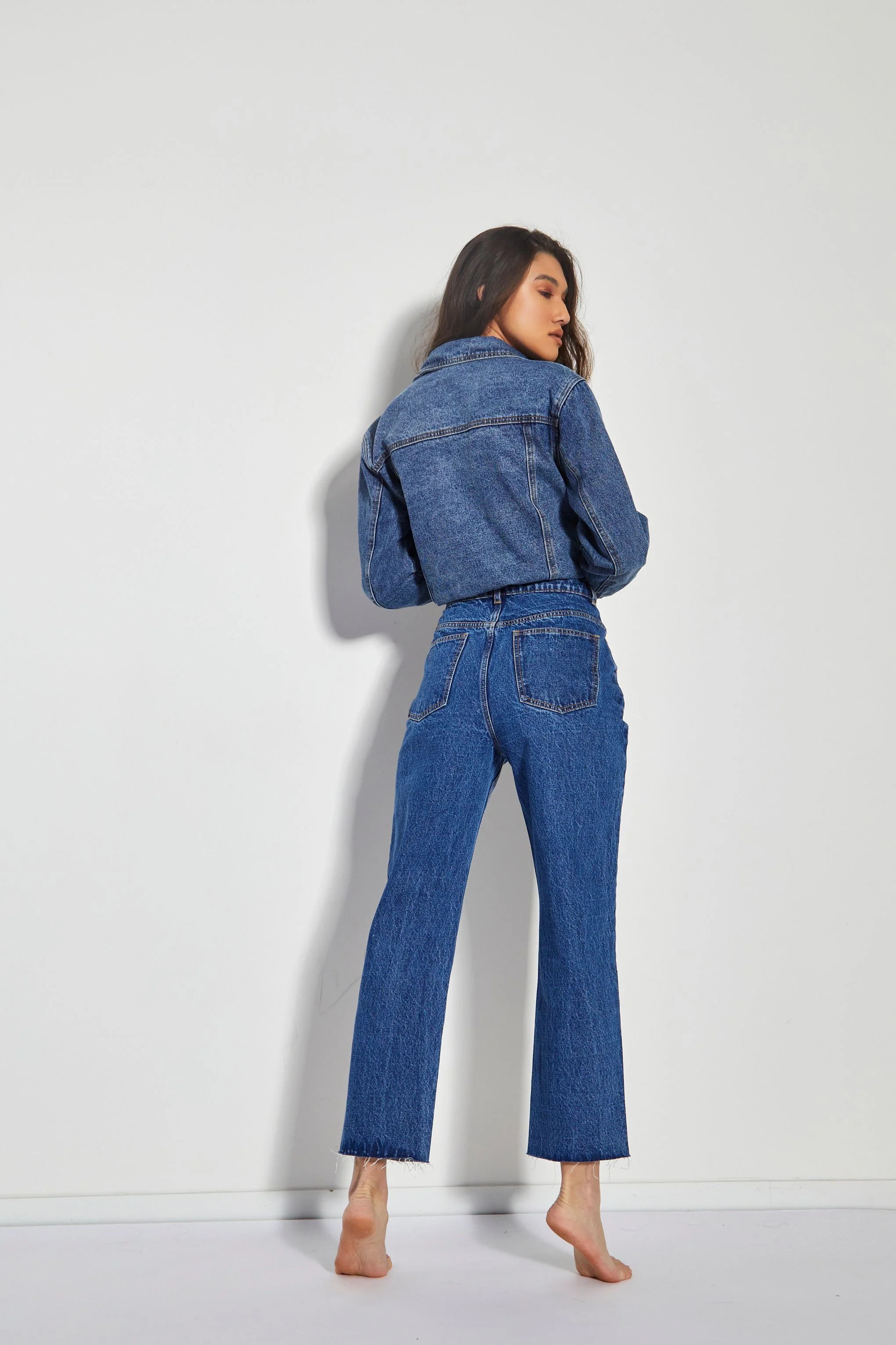Glamorous Mid Blue Vintage Cut Off Straight Leg Jeans - Image 3