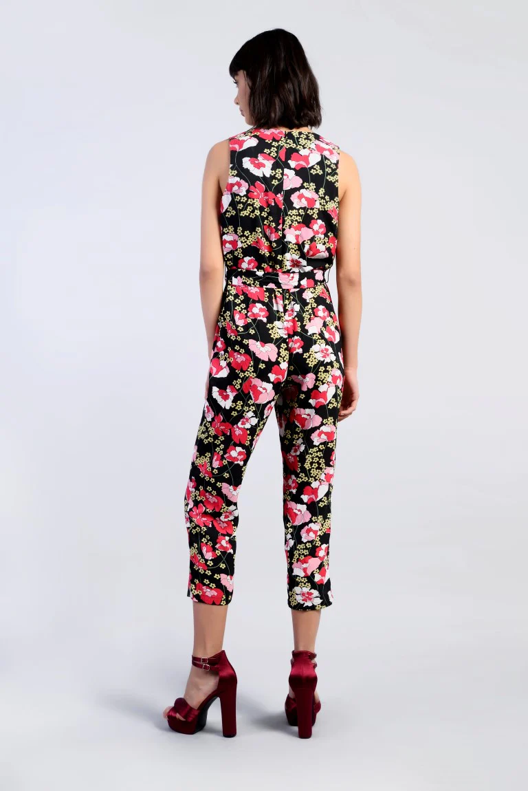 Glamorous Black Retro Floral 3/4 Length Sleeveless Jumpsuit - Image 2