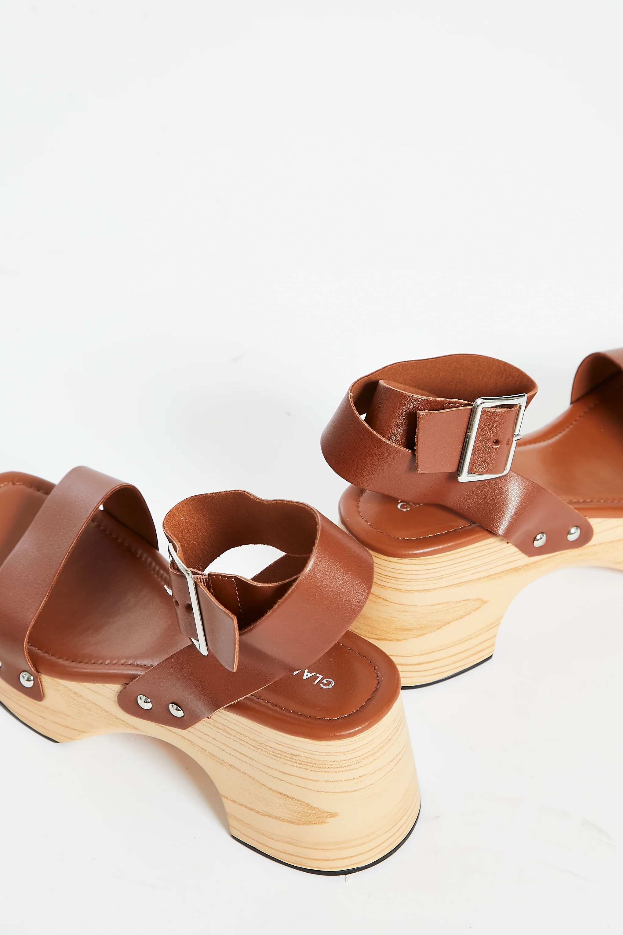 Glamorous Tan Open Toe Block Heel Sandals - Image 3