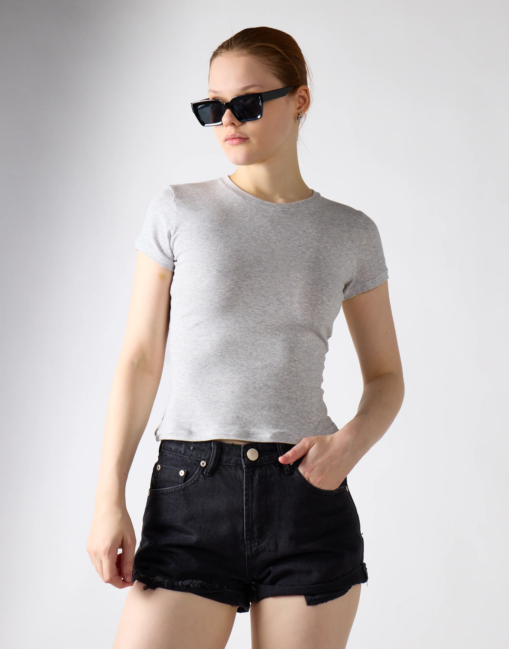 Glamorous Women's Black Denim High-Waist-Shorts - Image 3