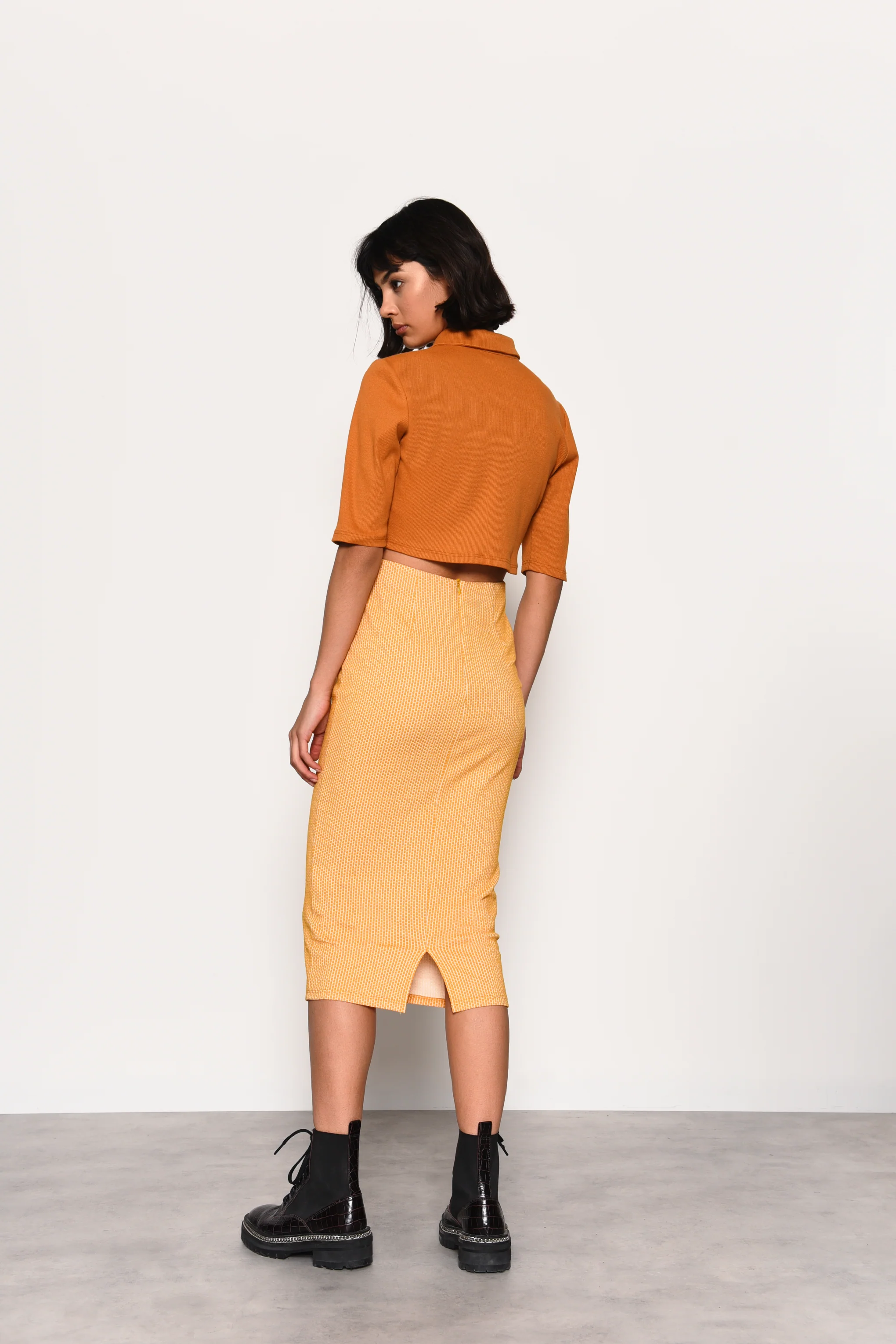 Glamorous Yellow Textured Flattering Cotton Blend Midi Skirt - Image 2