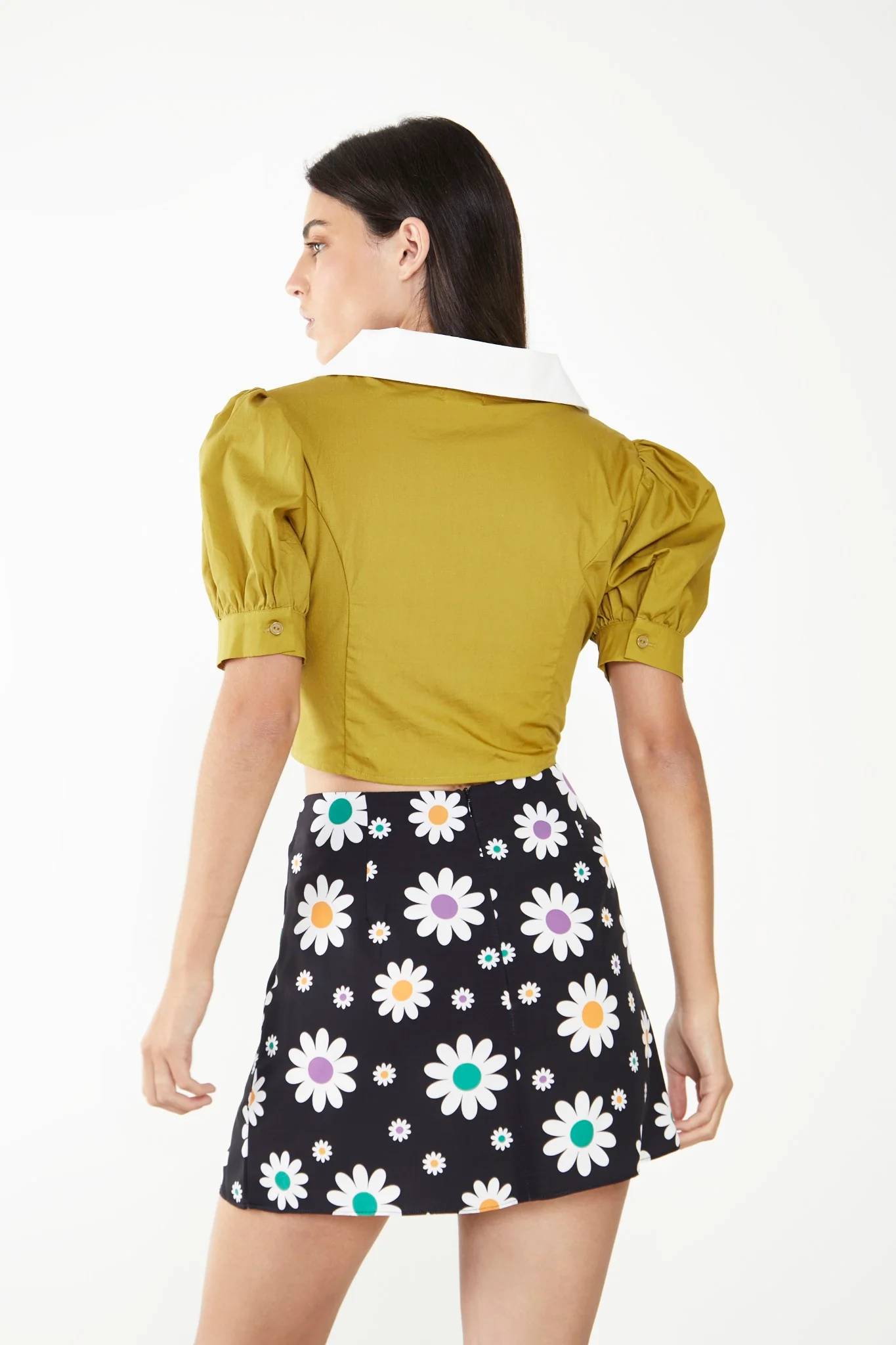 Glamorous Care Black Daisy Print Side Split Mini Skirt - Image 2