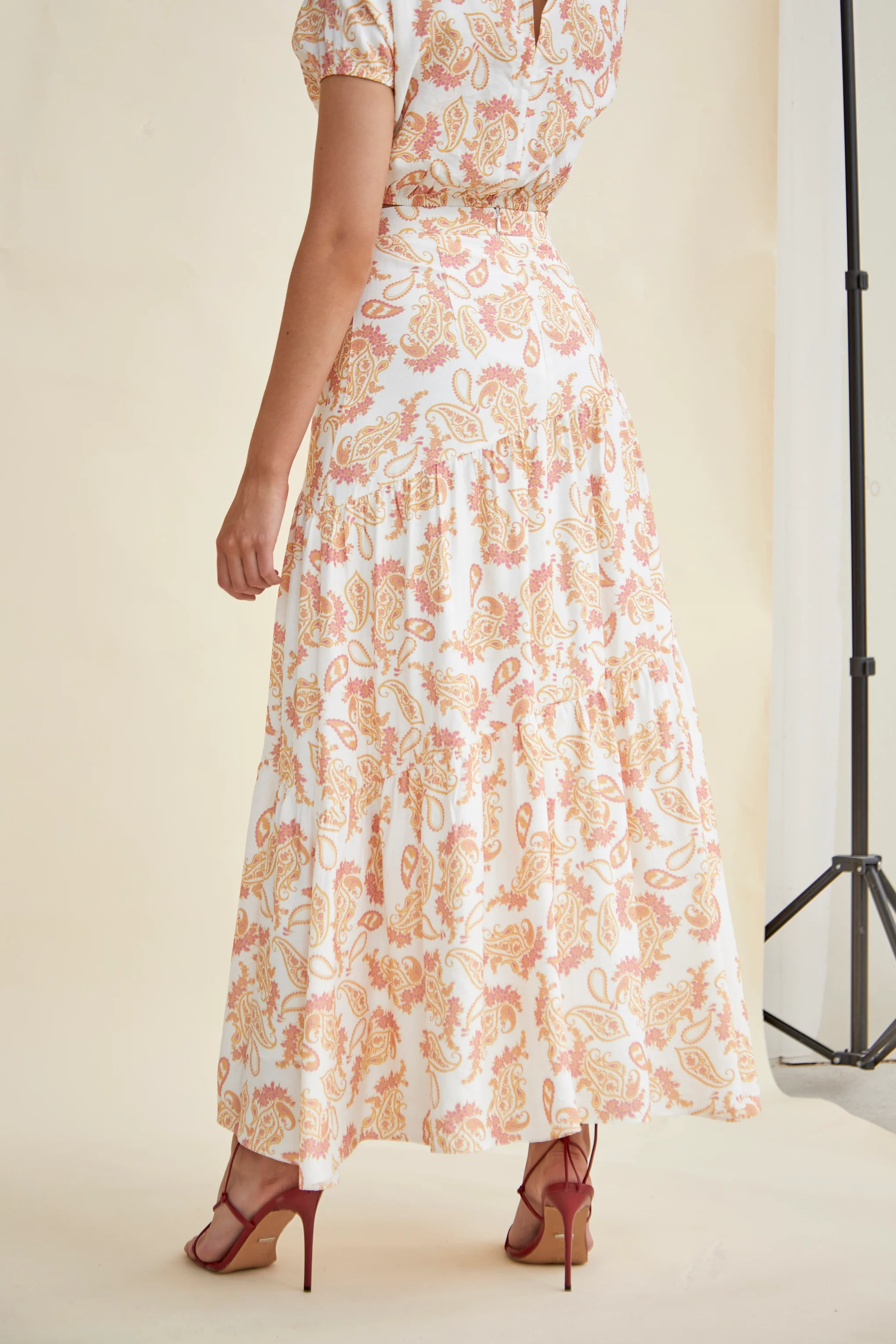 Glamorous High-Waisted Maxi Skirt - Image 2