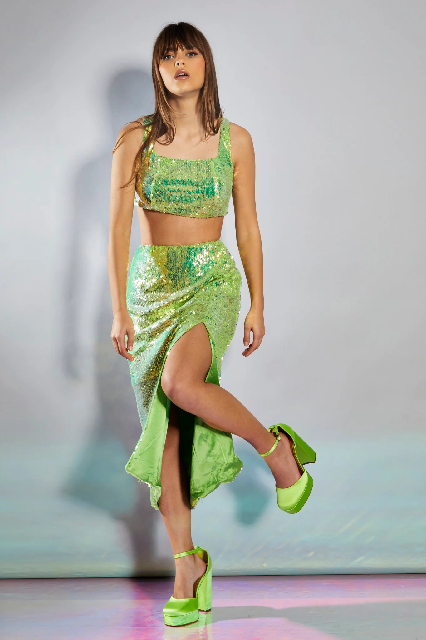 Glamorous Iridescent Line Sequin Midi Pencil Skirt with Side Split - Image 3