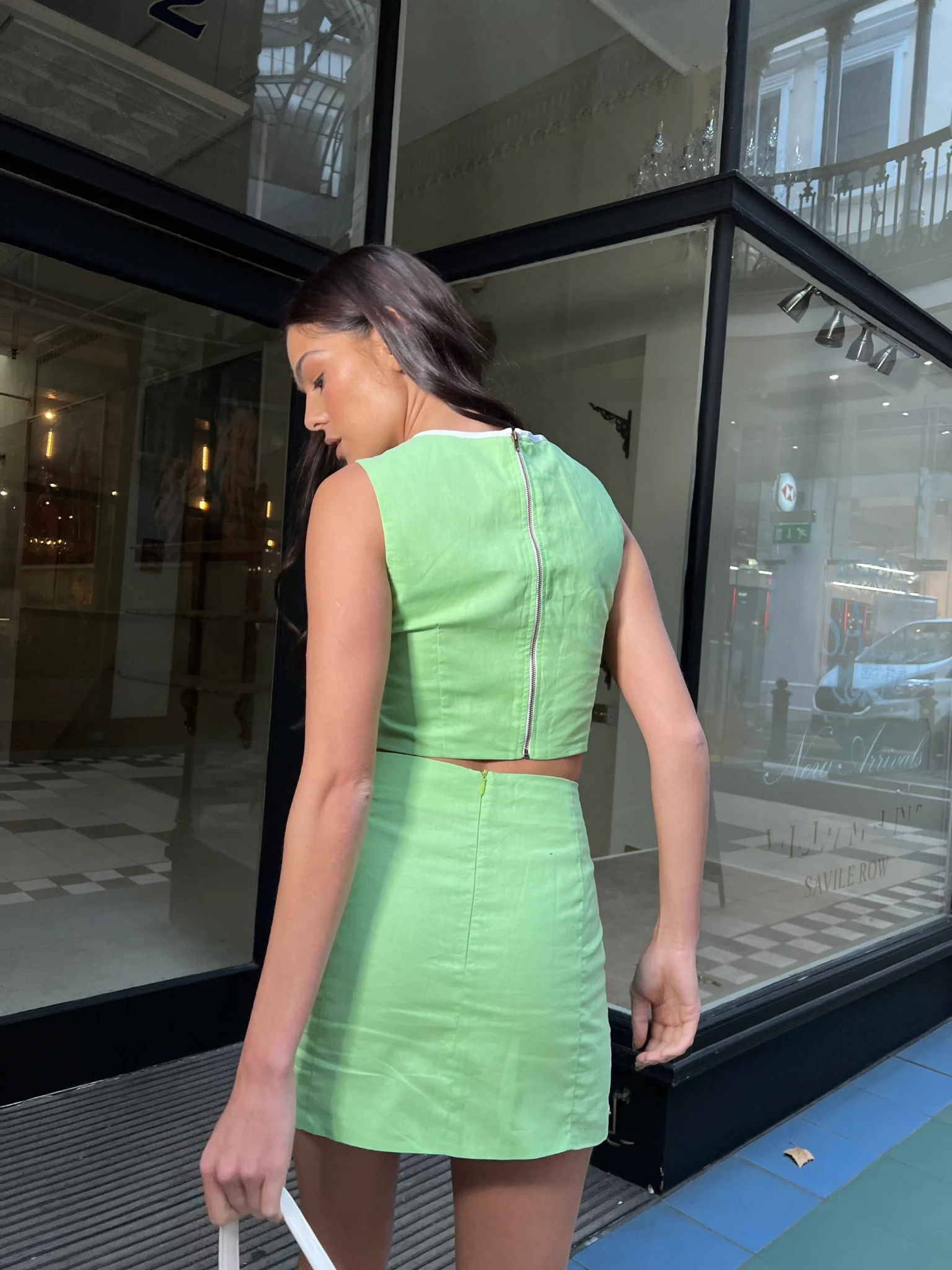 Paradise Green Notch Split Mini-Skirt - Image 2