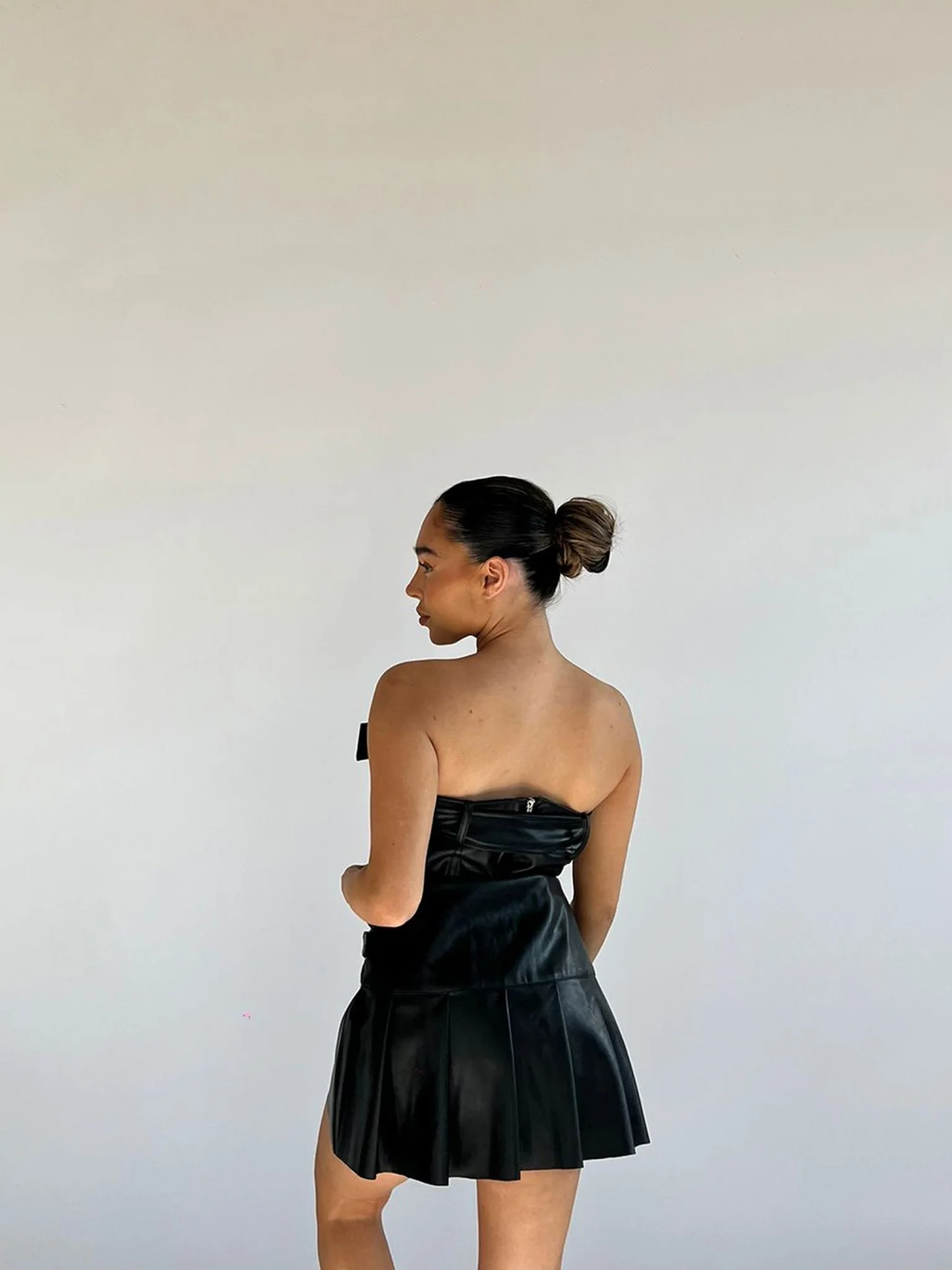 Black PU Pleated Buckle Mini-Skirt - Image 2