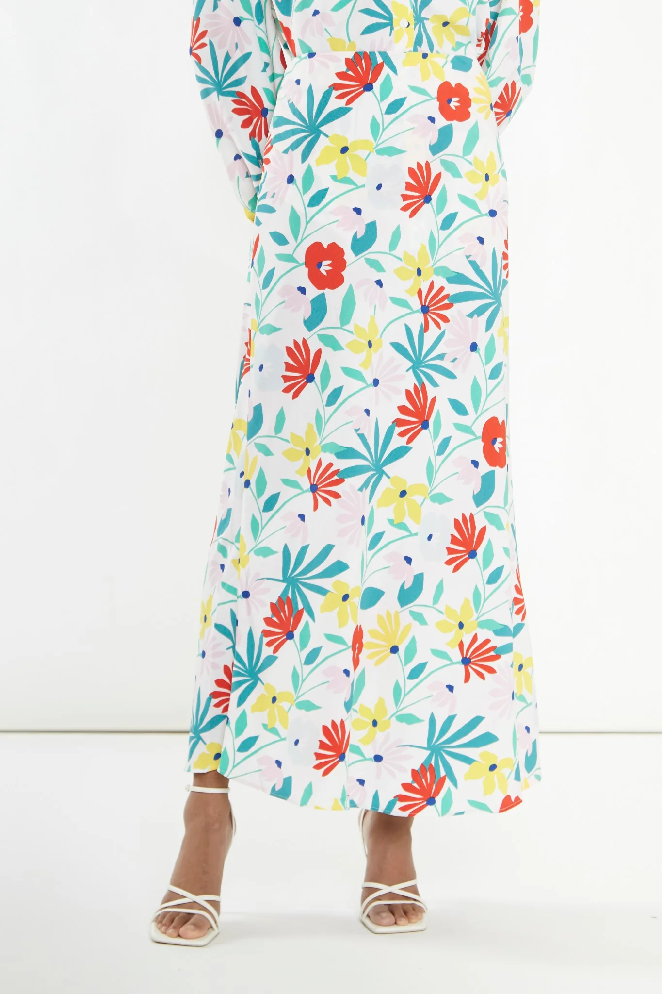 Bright Multi Flower Bias-Cut Maxi-skirt - Image 3
