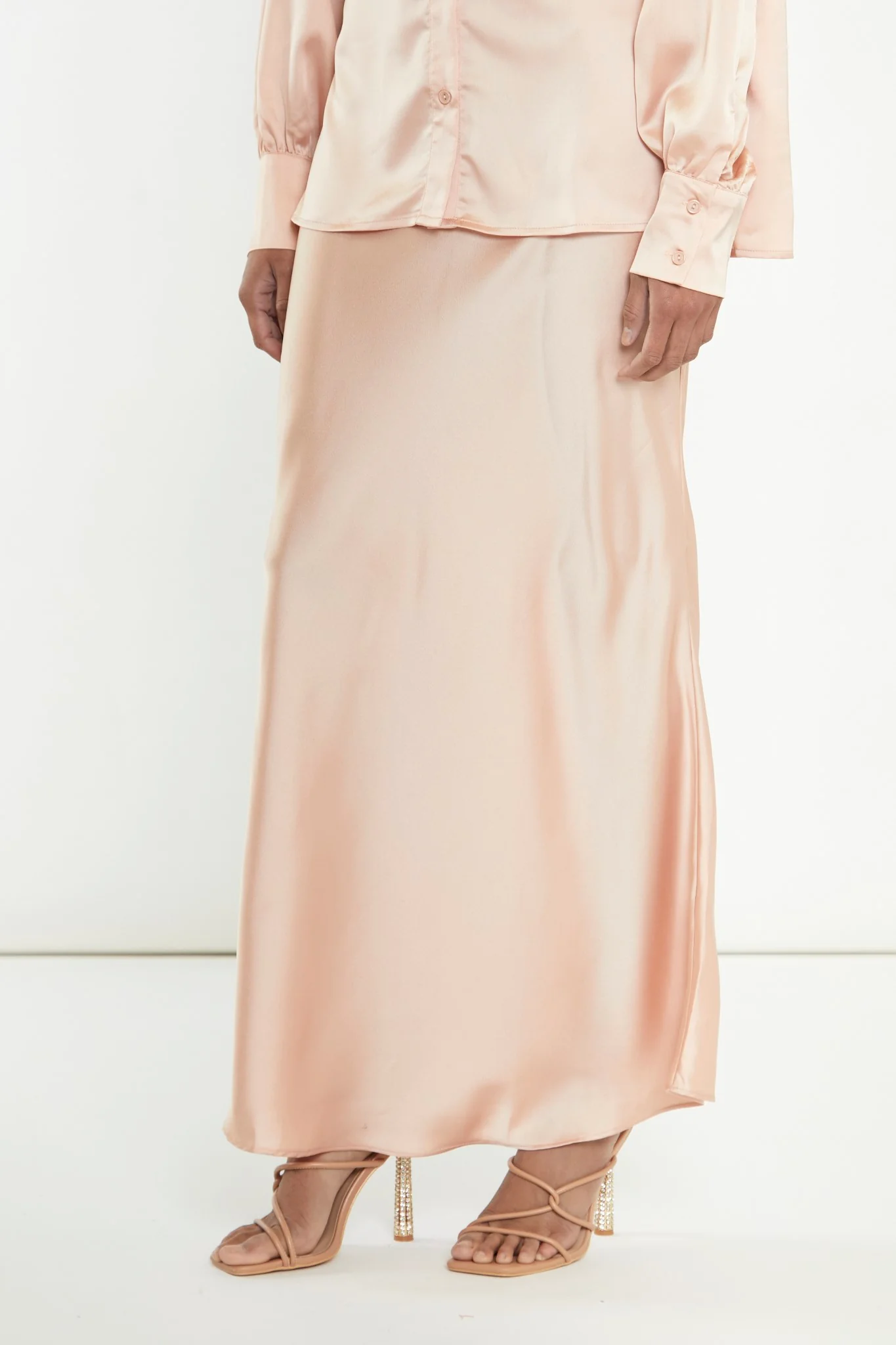 Peach Bias-Cut Maxi-skirt - Image 3