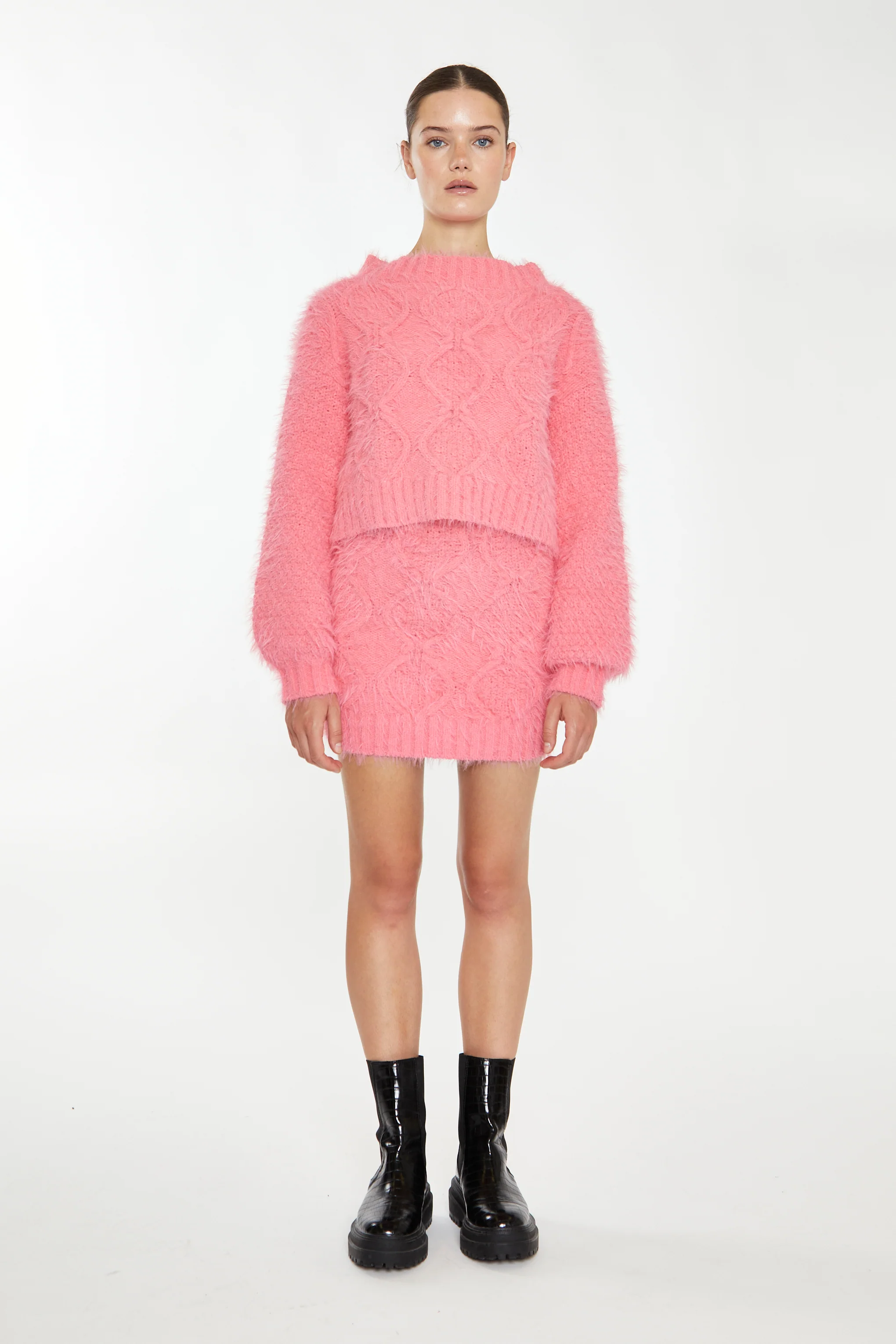 Glamorous Pink Knitted Mini Skirt - Image 2