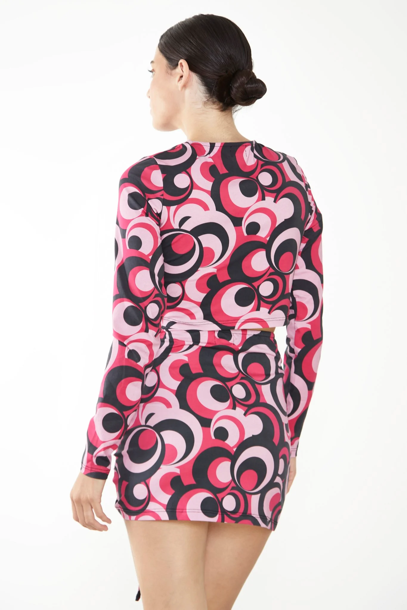 Glamorous Care Pink Circle Print Drawstring Ruched Crop Top - Image 2