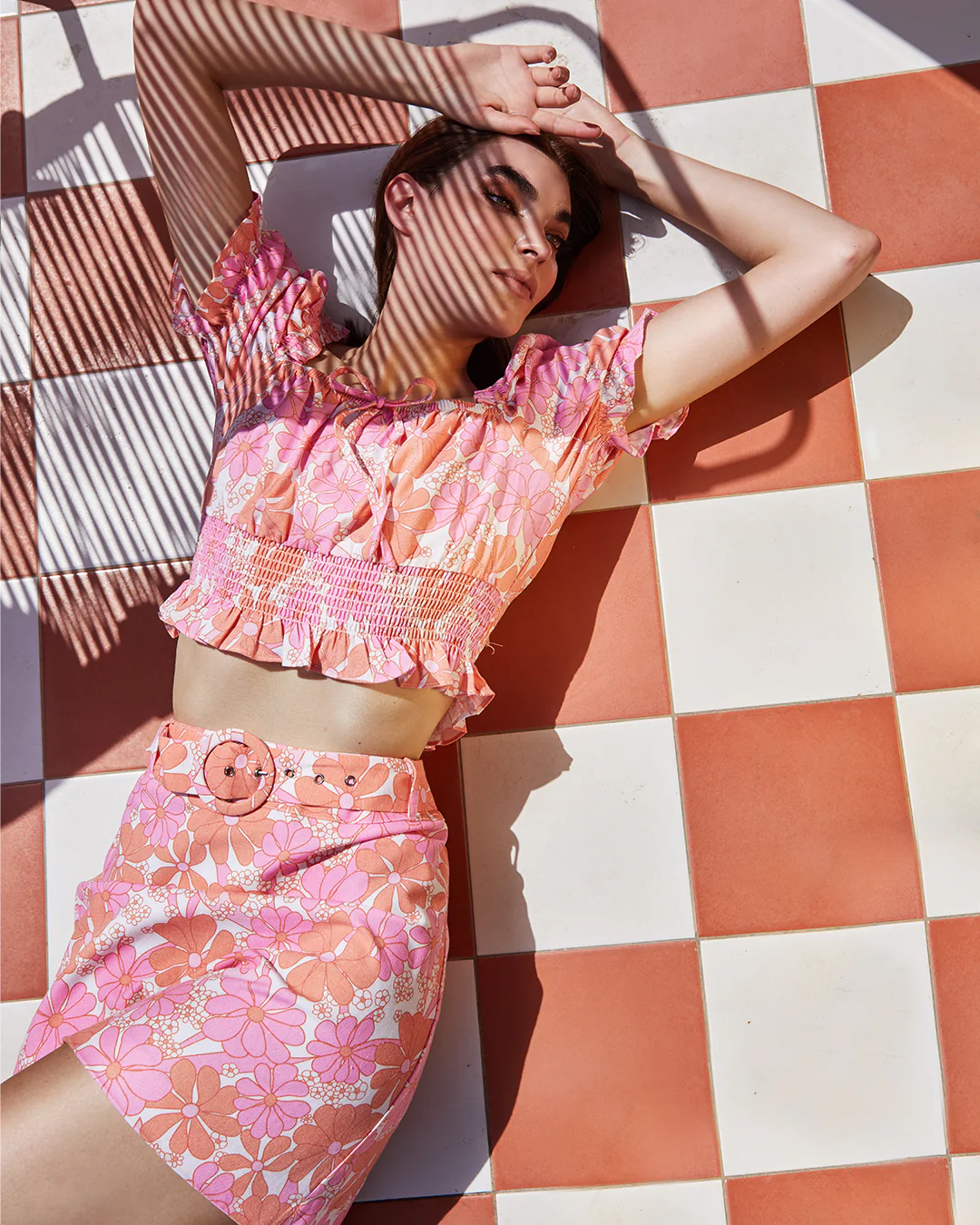 Glamorous Sixties Floral Puff Shoulder Ruched Crop Top - Image 2