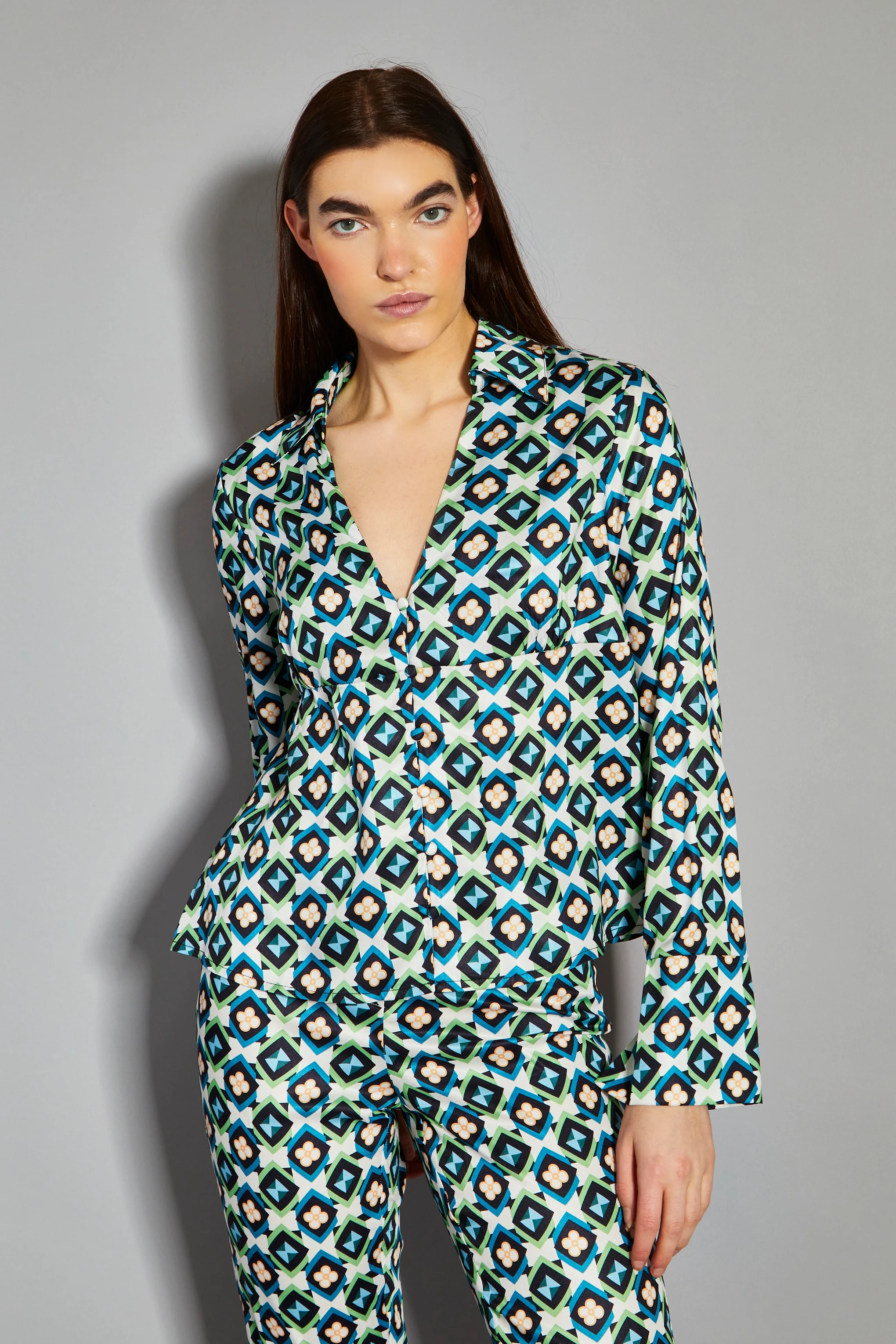 Glamorous Cream Multi Geo Flower Print V-Neck Button Front Shirt - Image 3