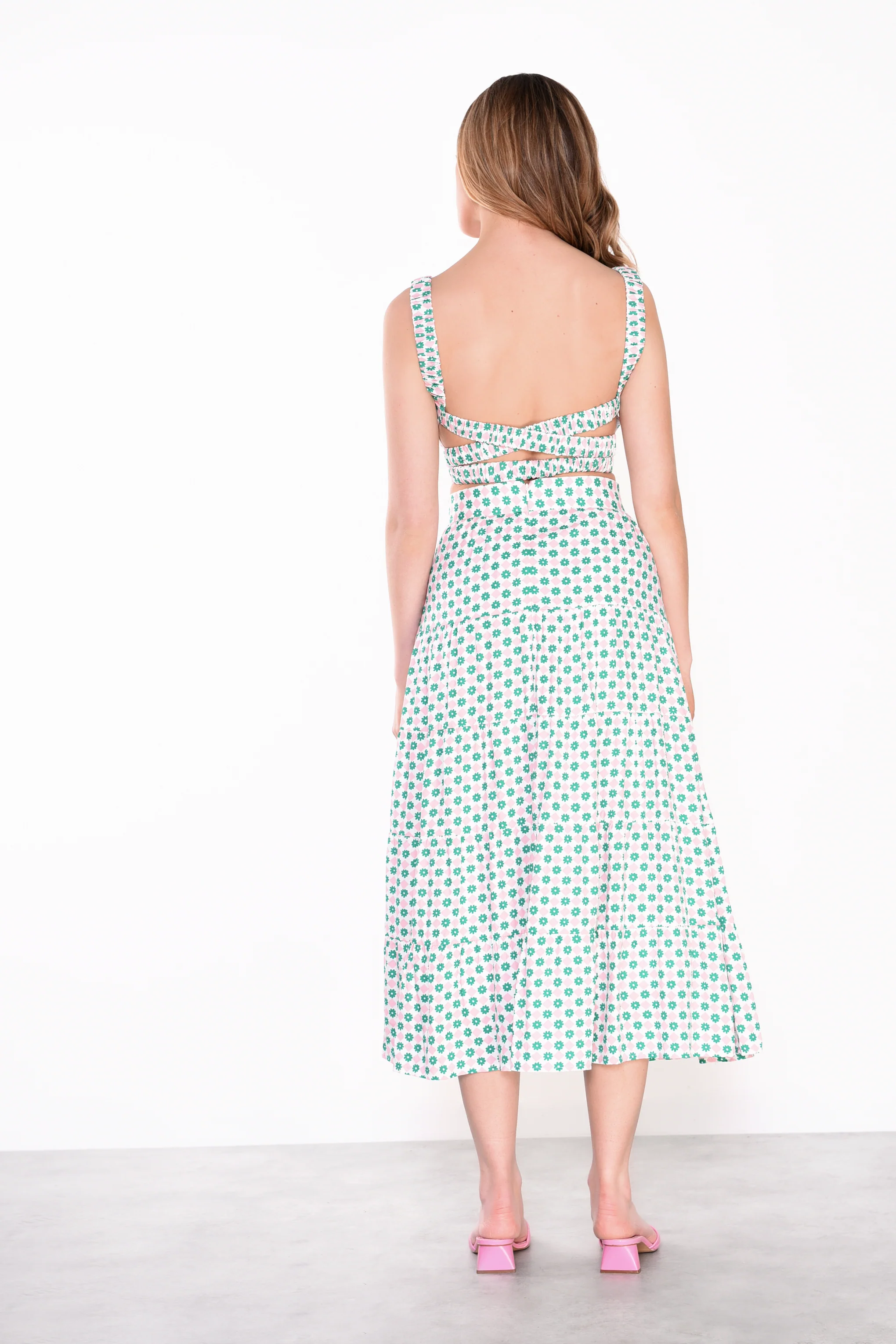 Glamorous Pink Green Floral Square Print Wide Strap Crop Top - Image 3