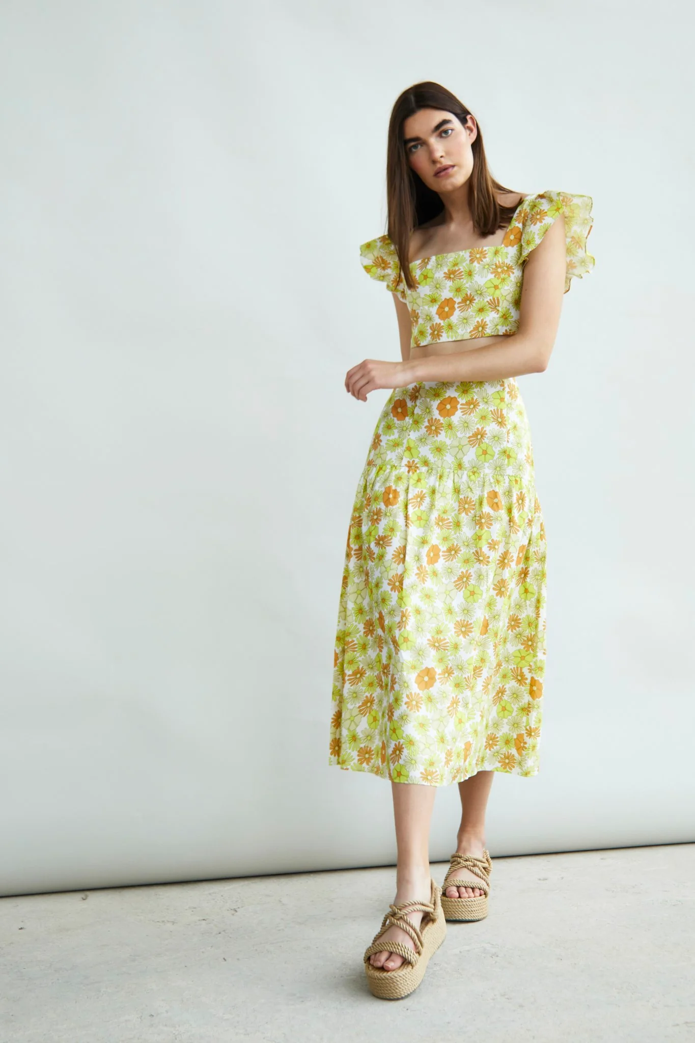 Glamorous Collection Ruffle Sleeve Crop Top - Image 3