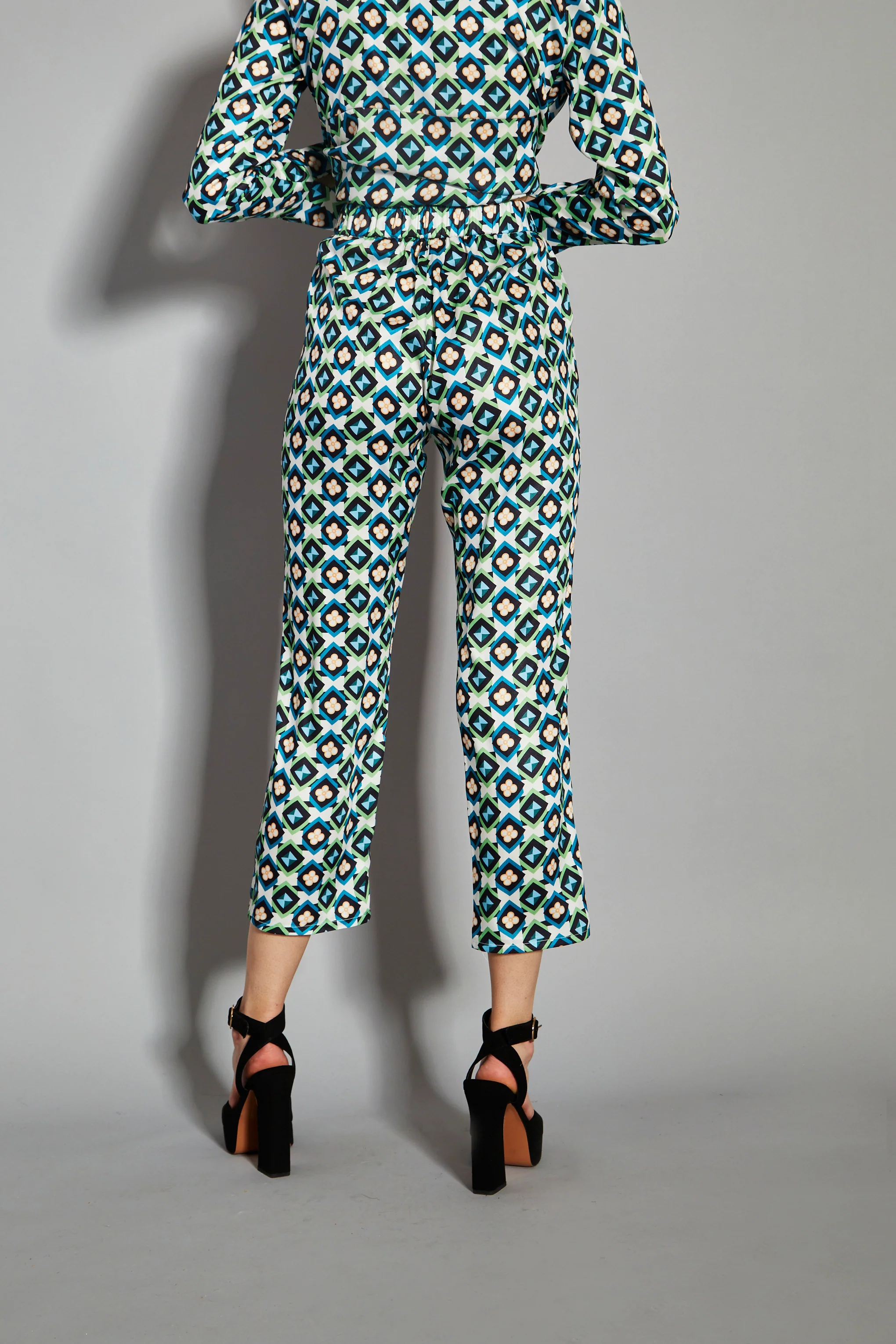 Glamorous Cream Multi Geo Flower Print Cropped Trousers - Image 2