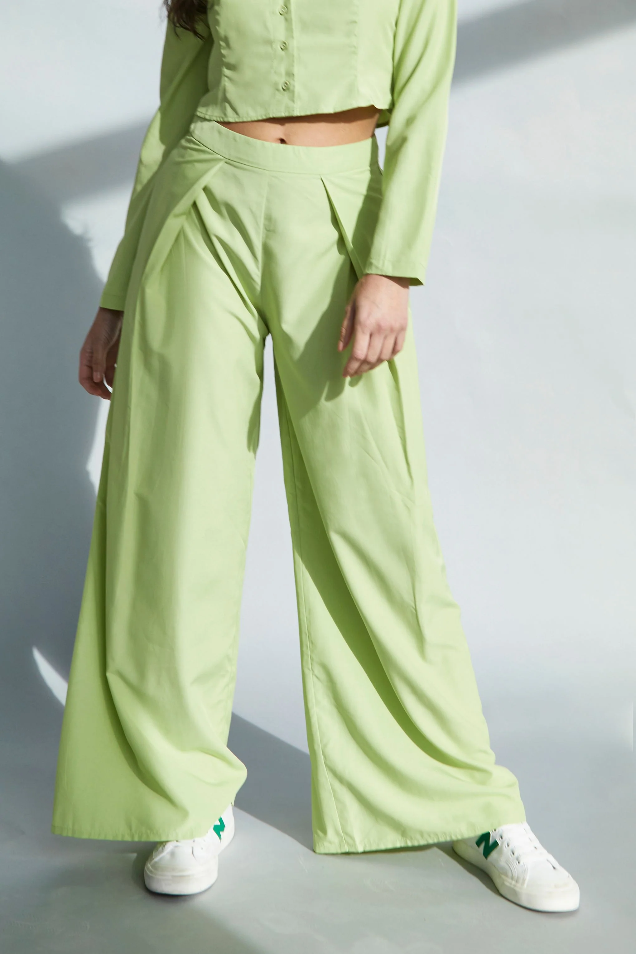Glamorous Lily Green High Waisted Wide Leg Trousers - Image 4