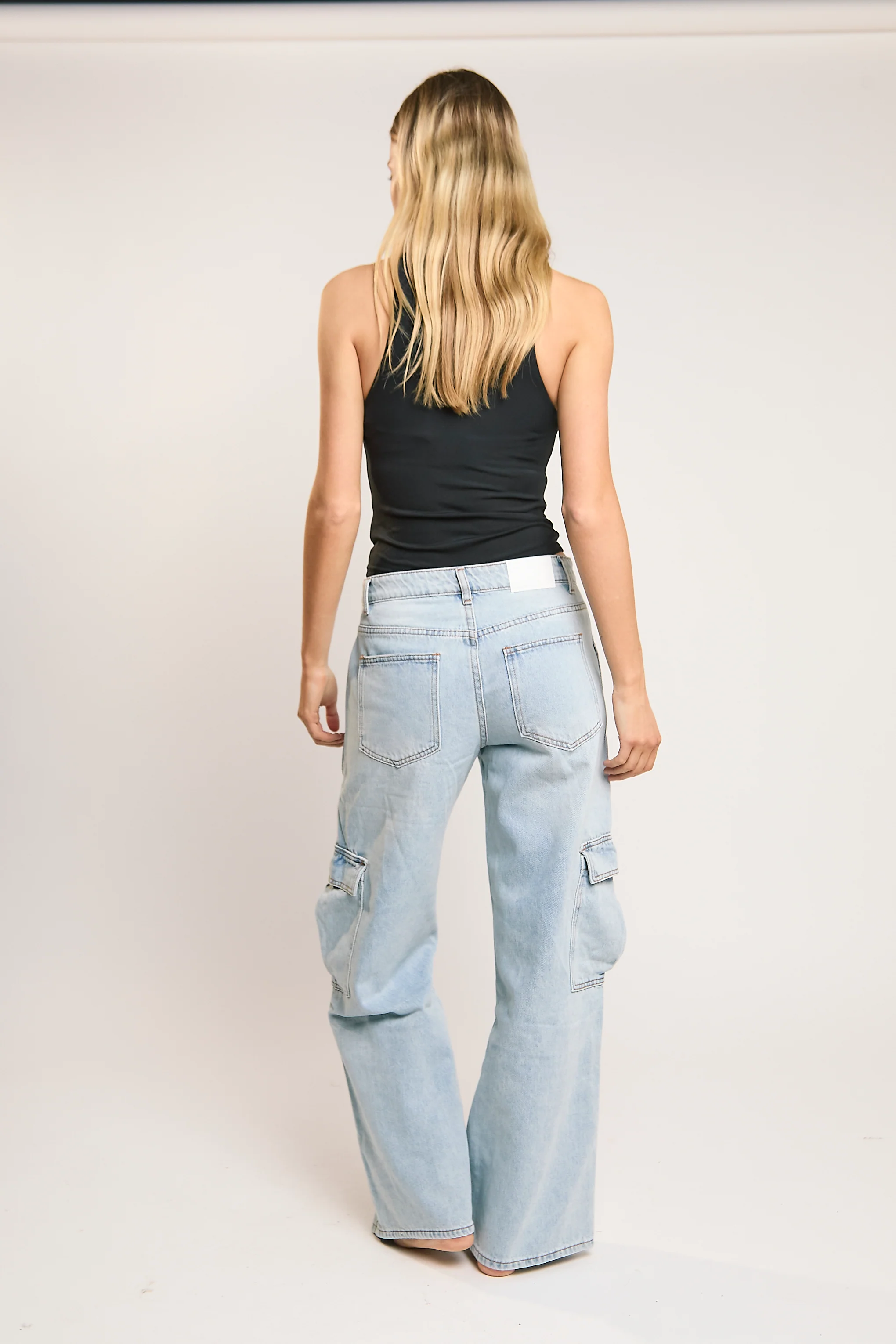 Light Stonewash Cargo Wide-Leg-Jeans - Image 2