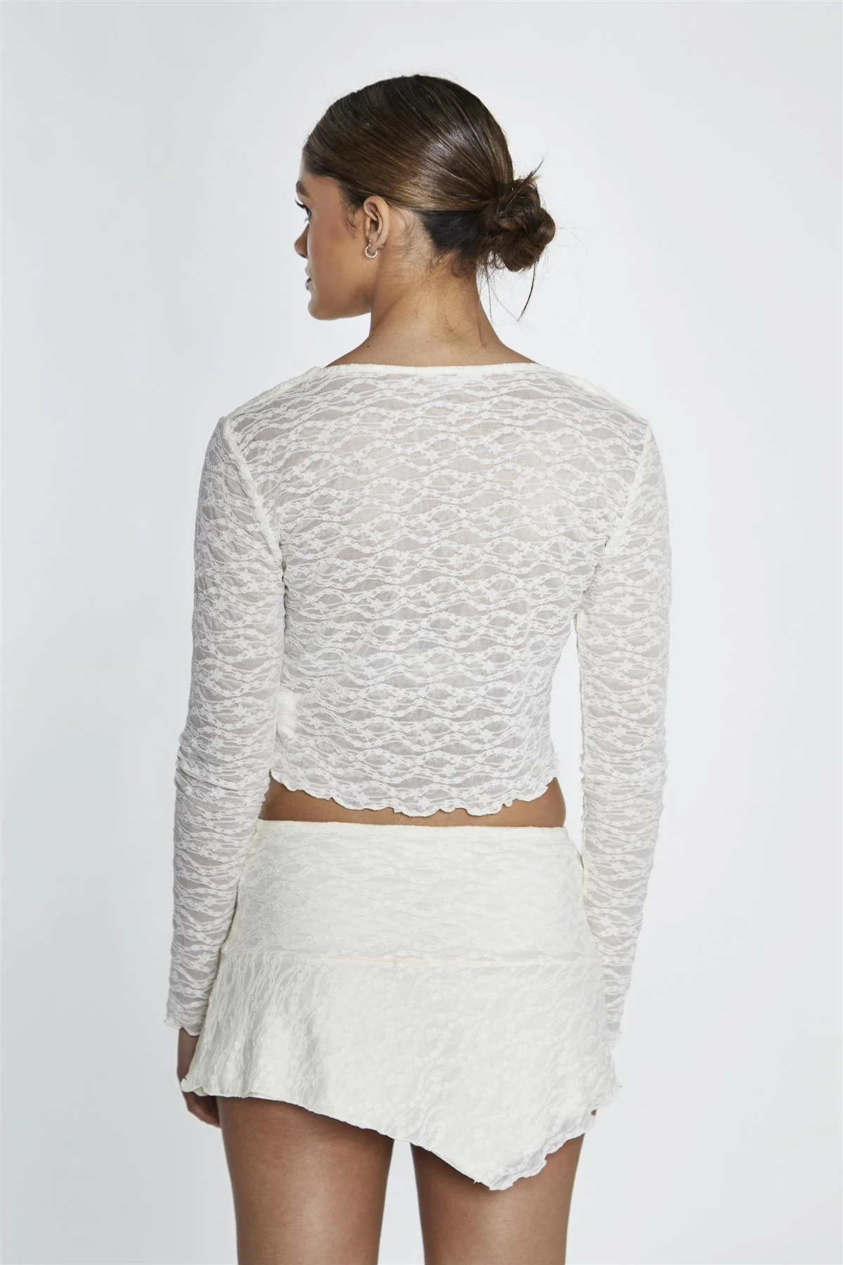 Low Waist Lace Mini Skirt in Cream Lace - Image 2