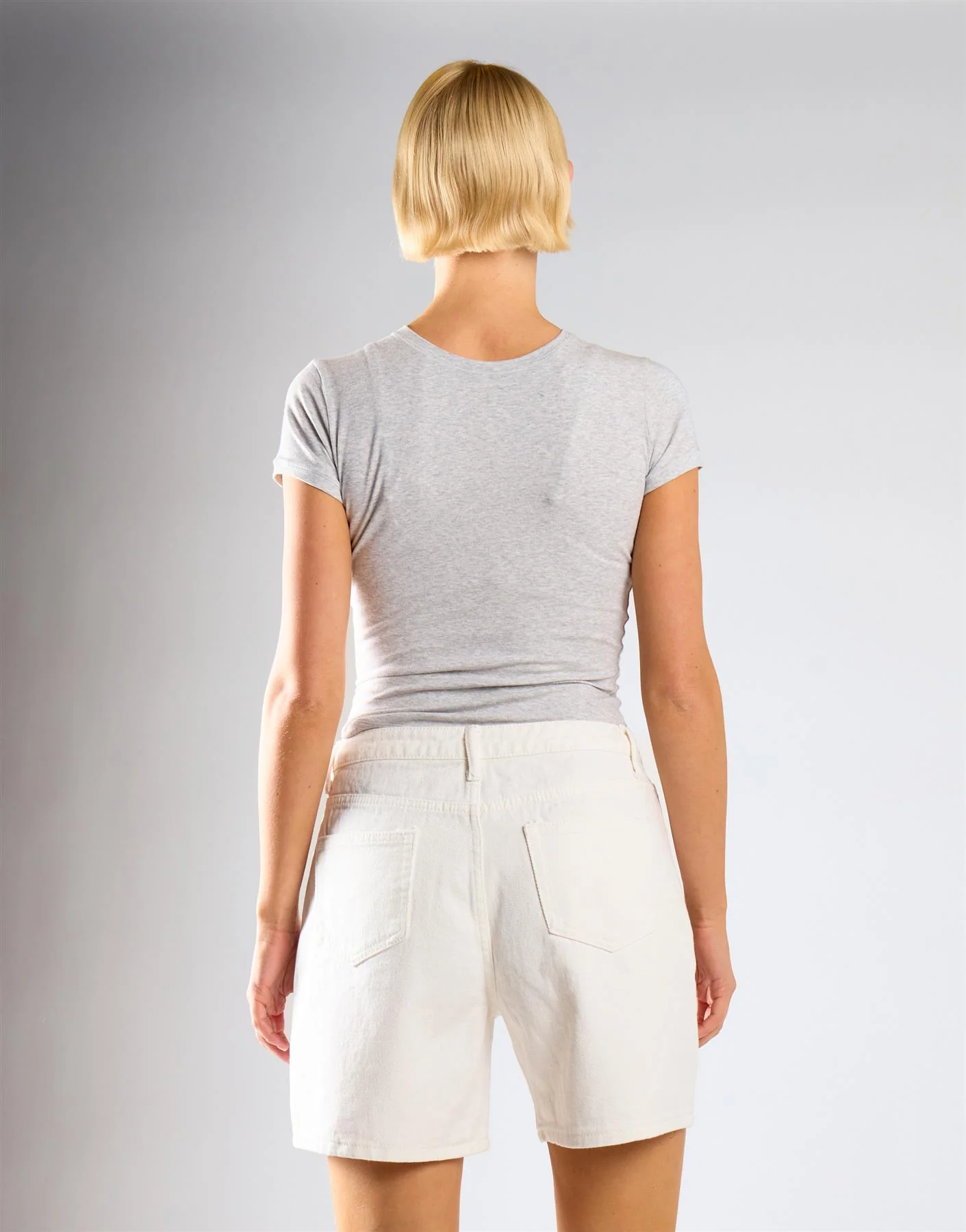 Mid Waist Loose Fit Denim Shorts - Ecru - Image 4
