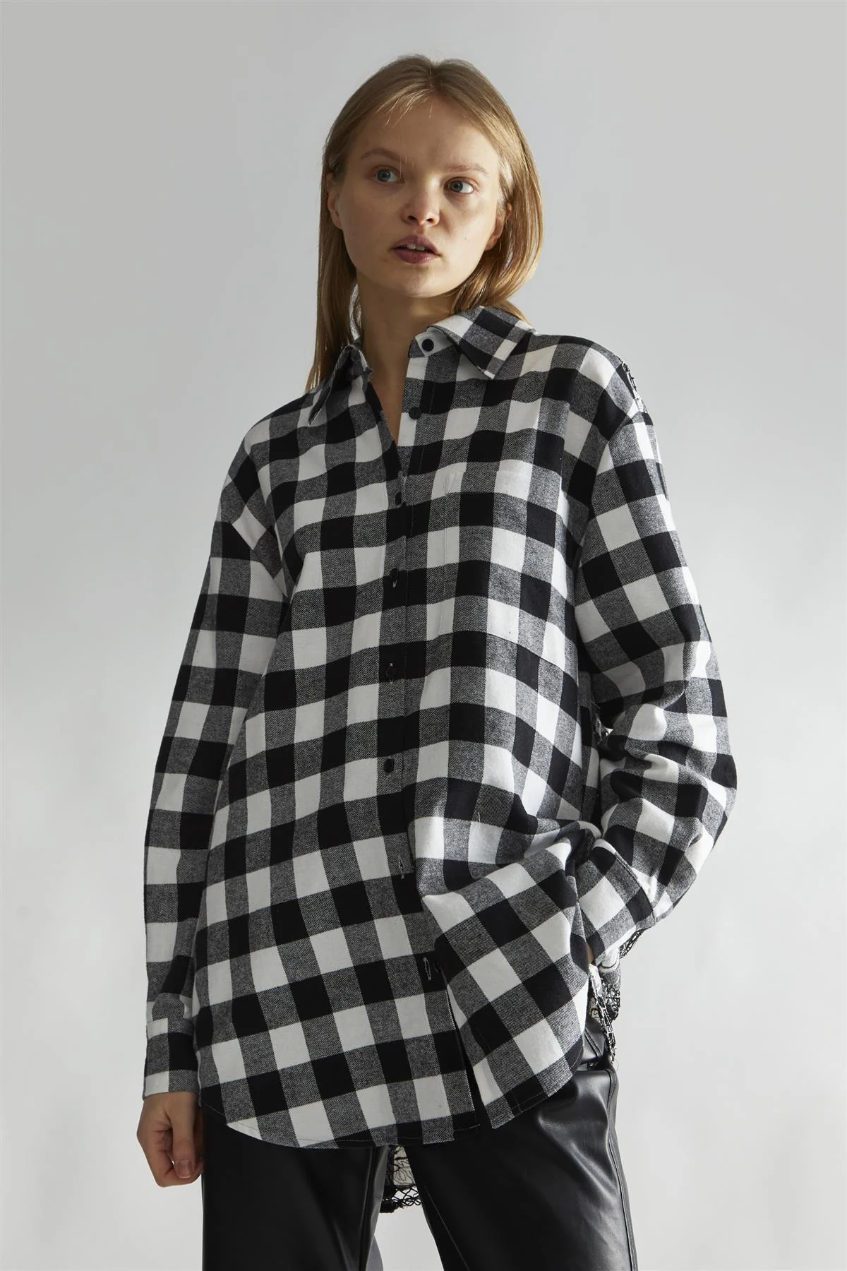 Mono-Check Applique Oversized Classic-Shirt - Image 4
