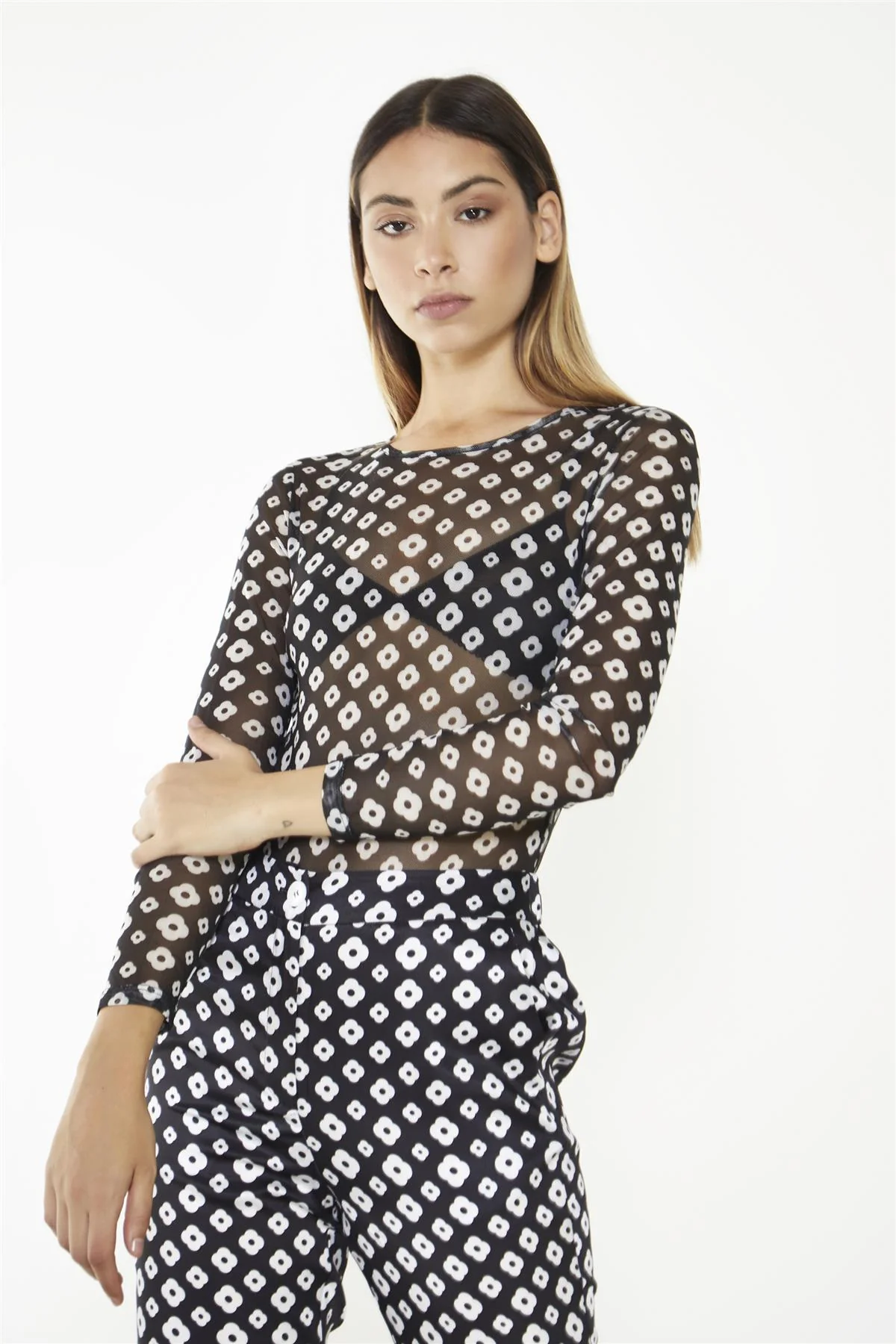 Mono-Geo-Flower-Mesh Long-Sleeve-Top - Image 3