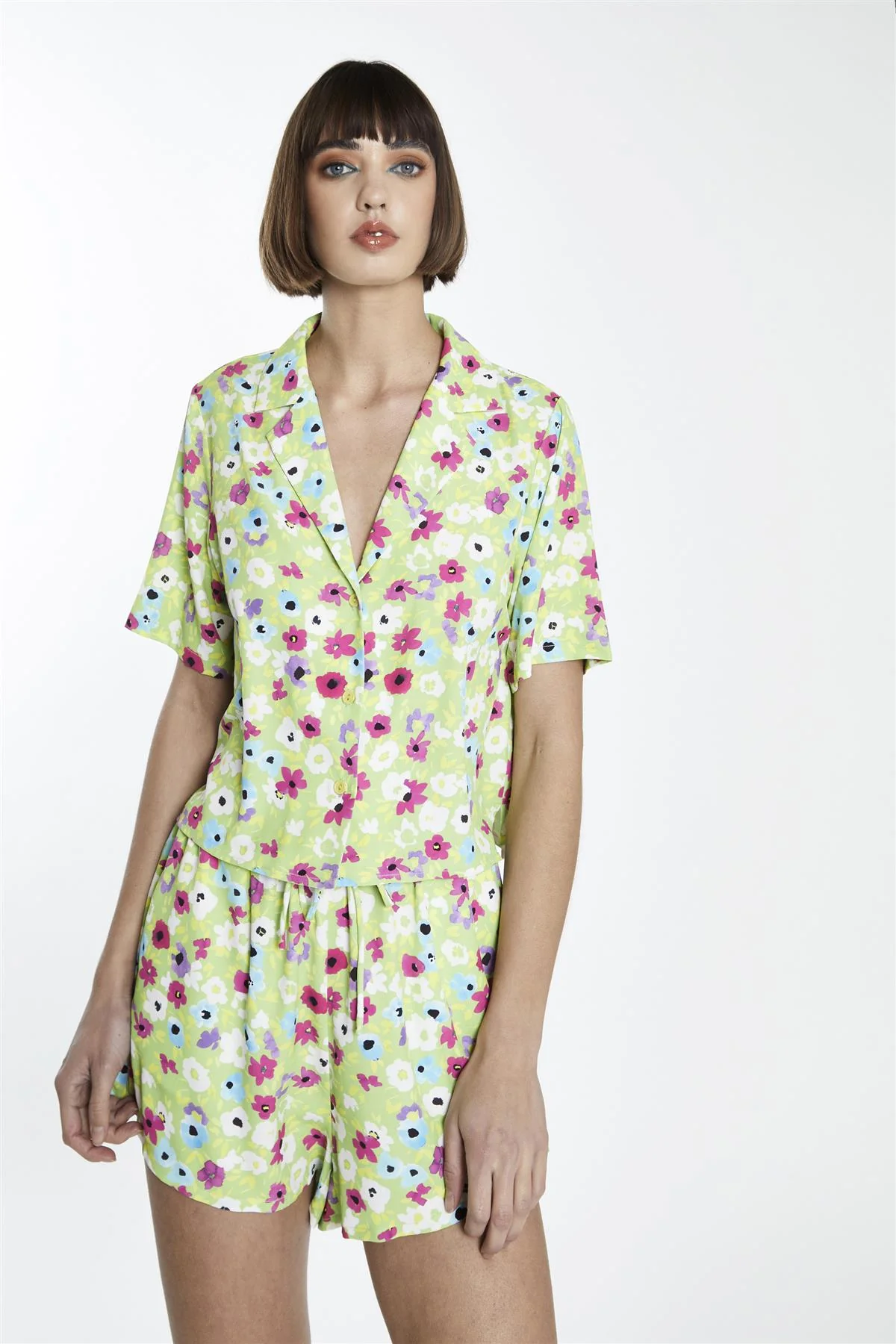 Multi Green floral Loose High-Waisted-Shorts - Image 3