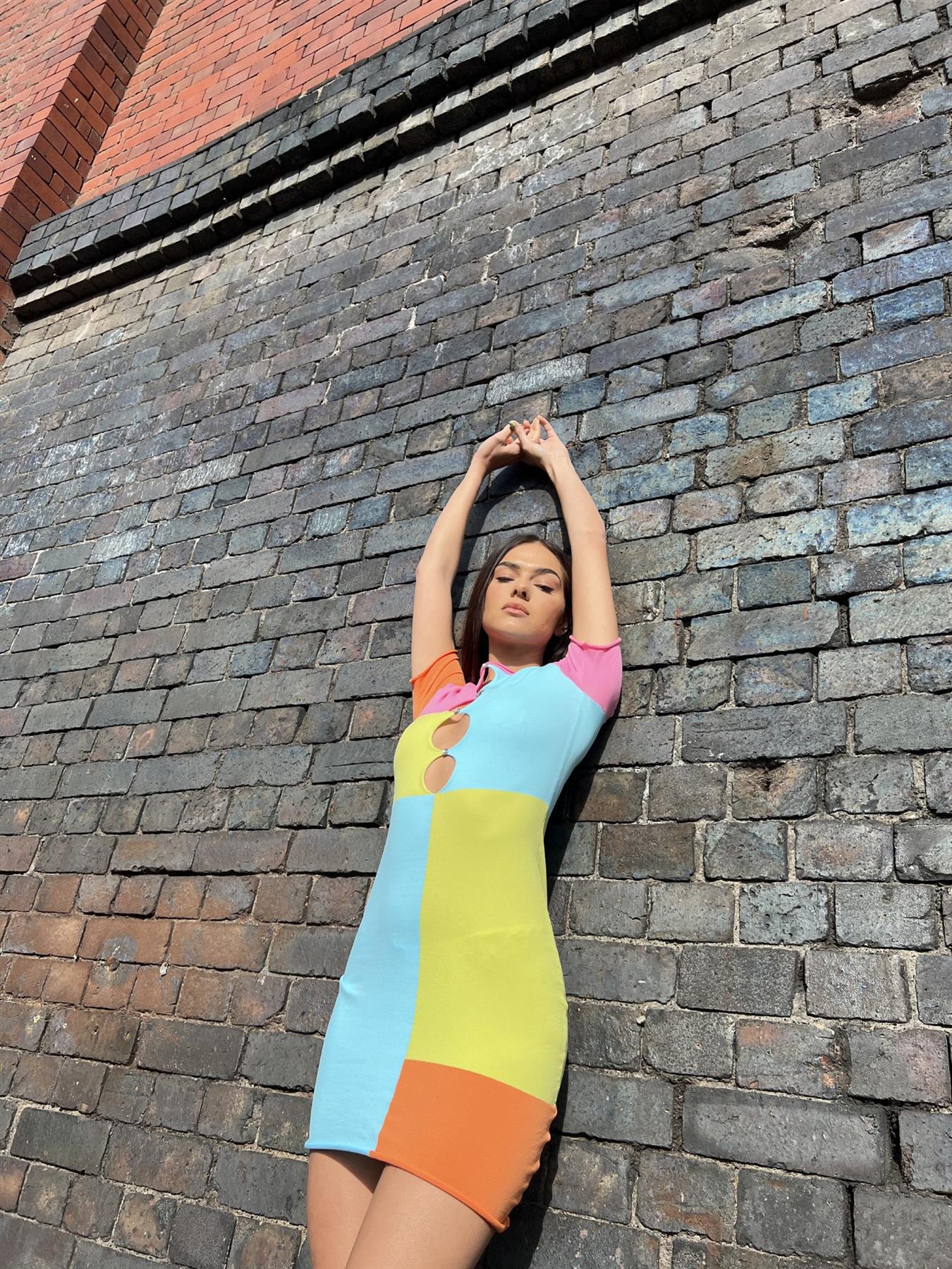 Multicolour-Patchwork Cut-Out-Bodycon Mini-Dress - Image 4