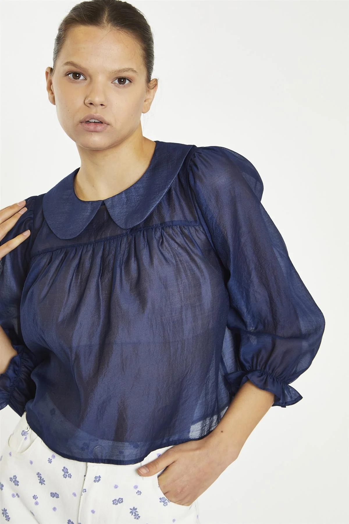 Navy Organza Crop-Top - Image 3