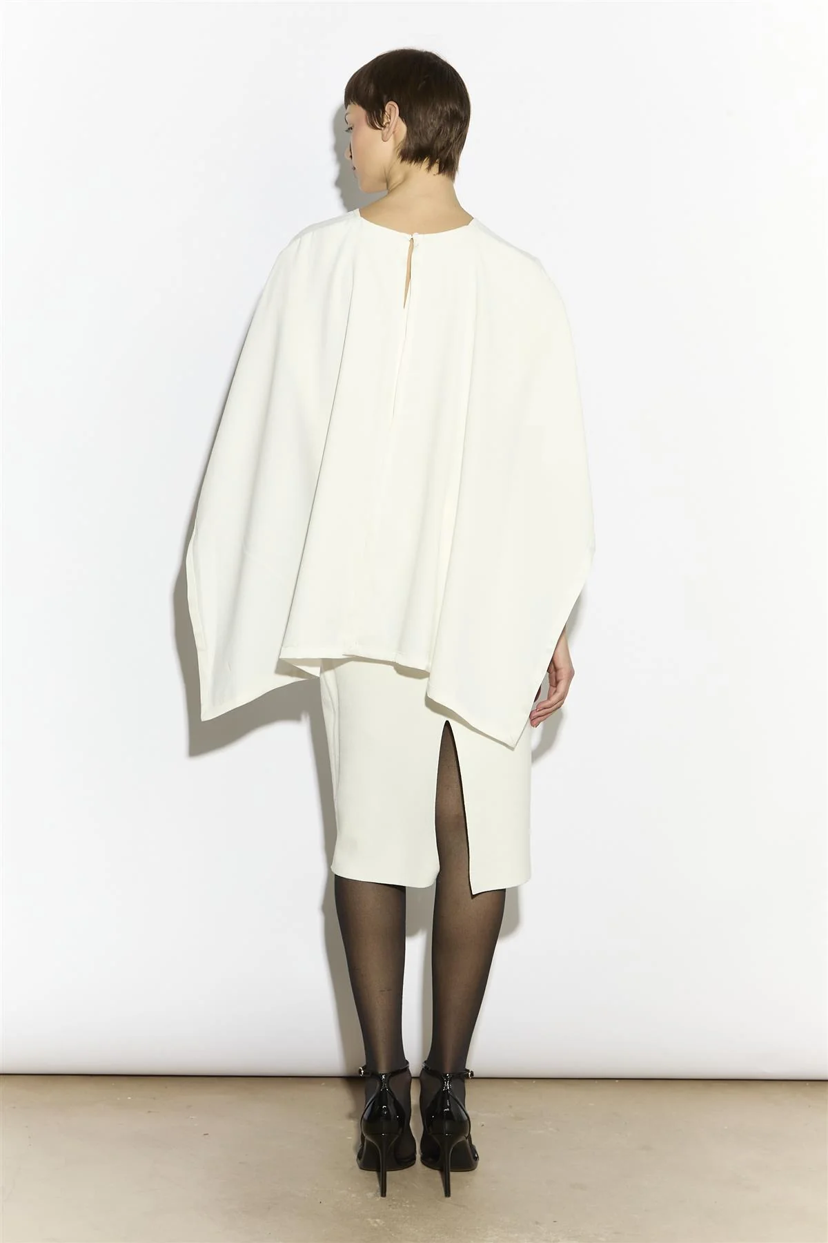 Off-White Cape-Top - Image 2