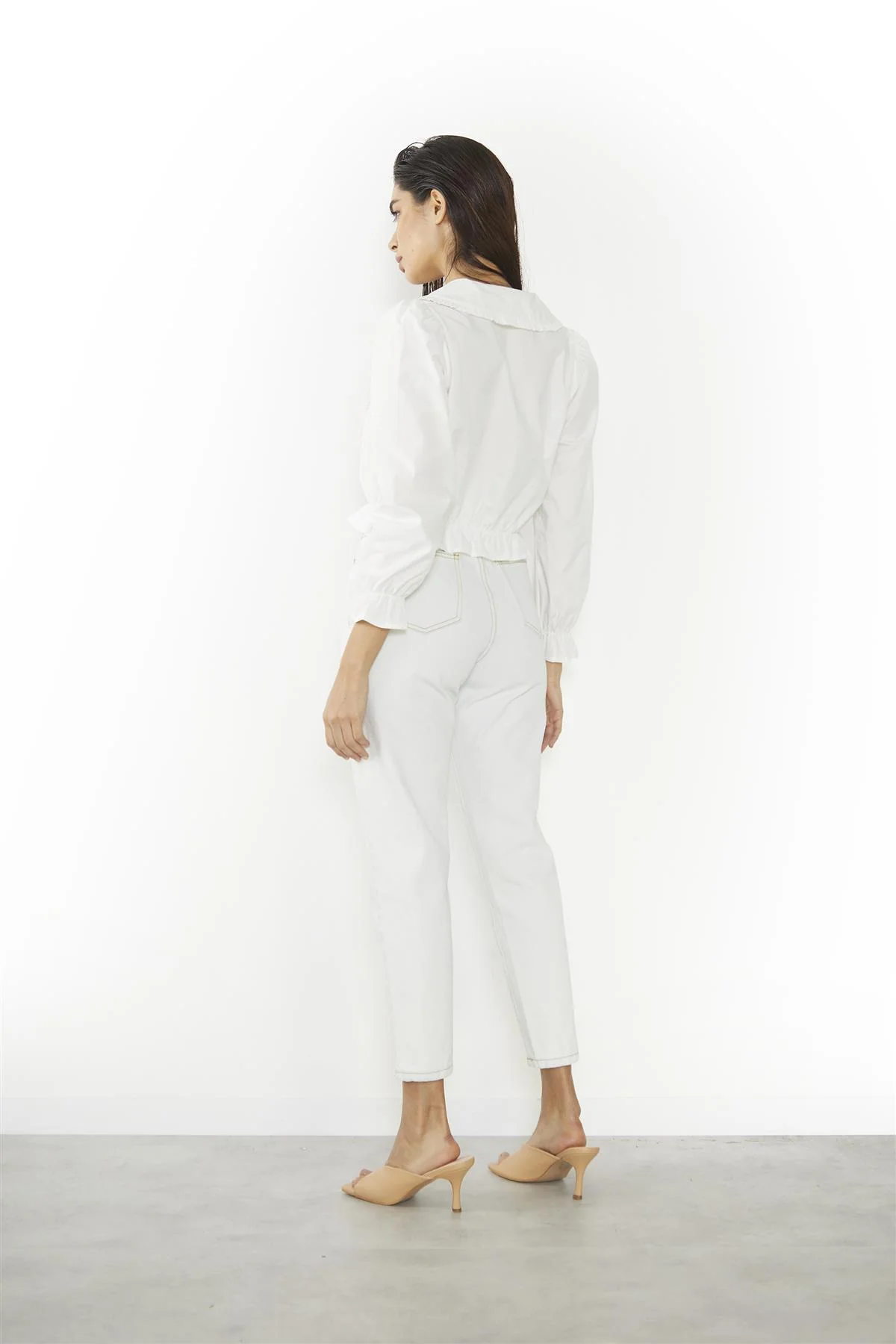 Off-White Collared-Sunflower Crop-top - Image 2