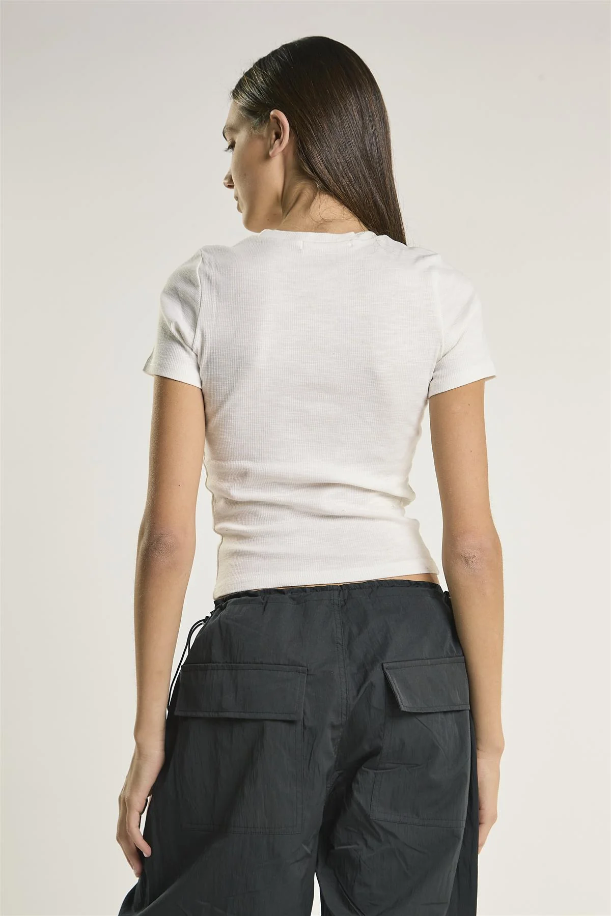 Off-White Fitted-Short-Sleeve Ribbed-Top - Image 2