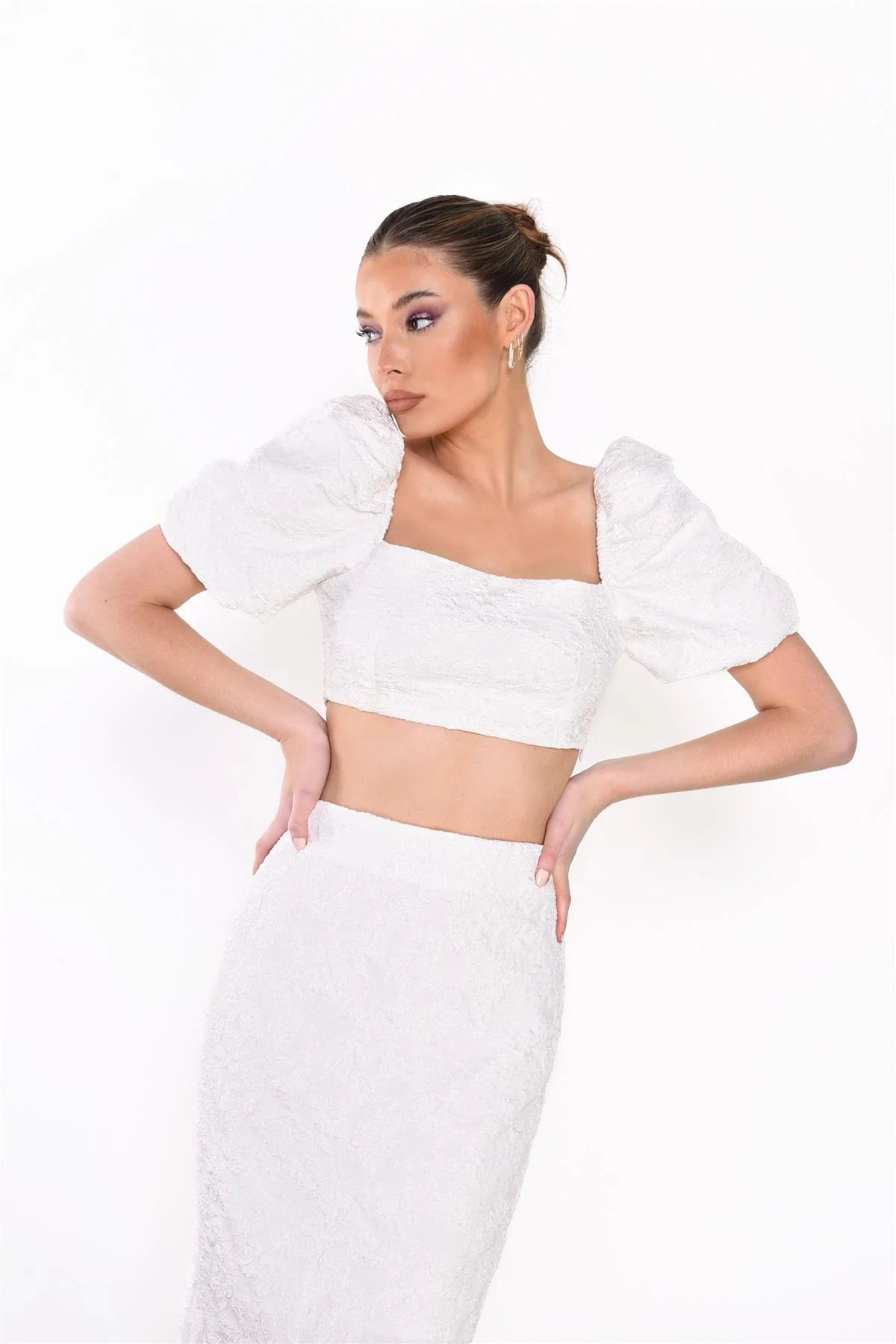 Off-White Jacquard Puff Sleeve Crop-Top - Image 3