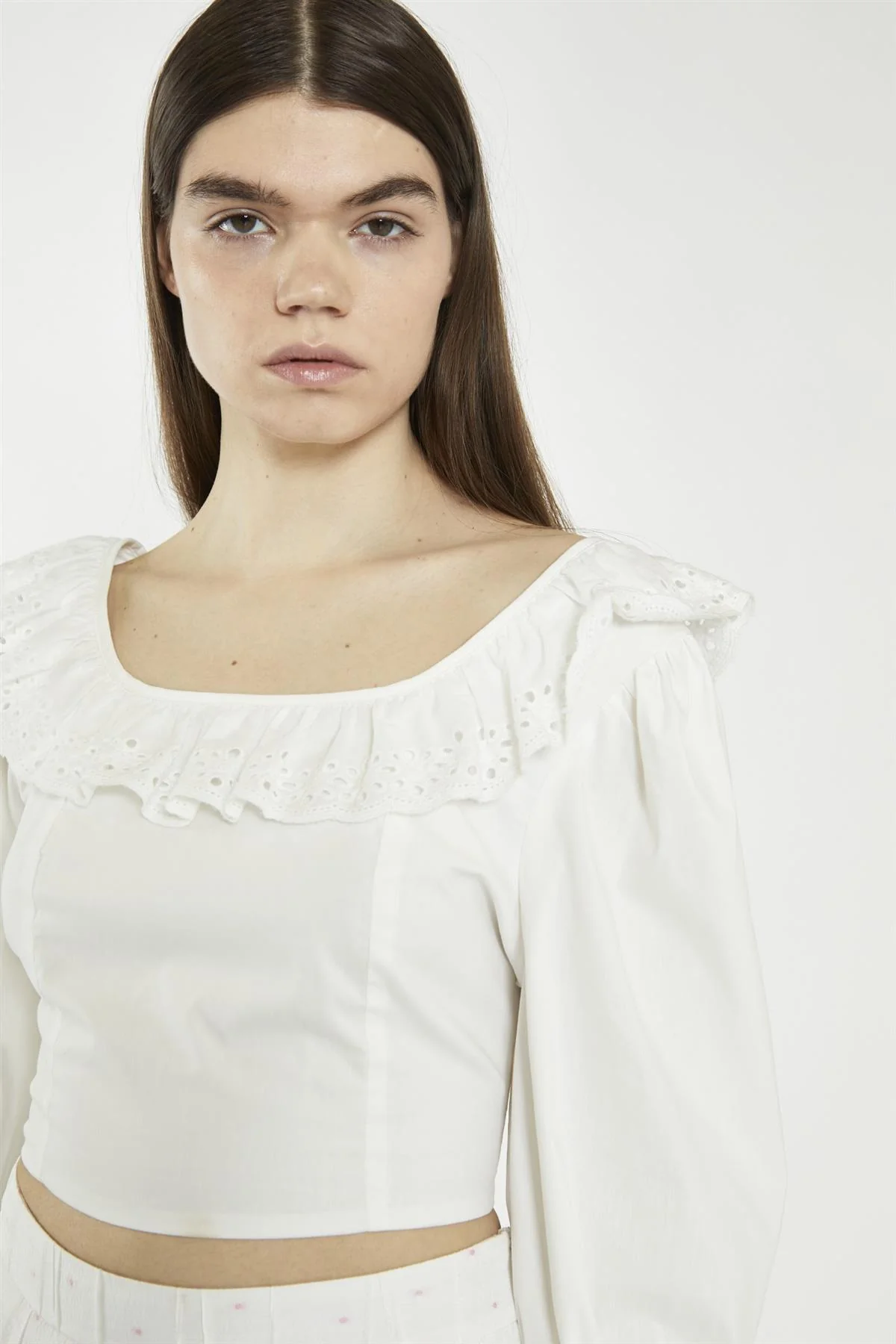 Off-White Lace-Frill Crop-Top - Image 4