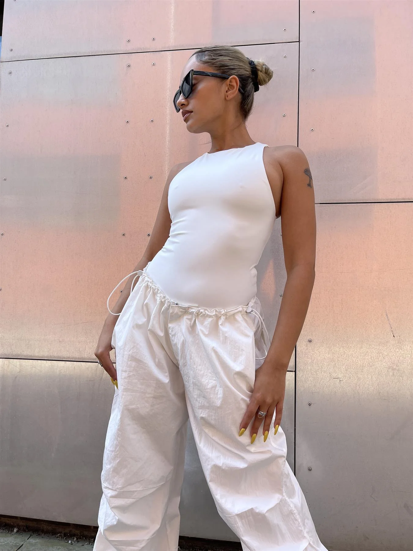 Off-White Scoop-Neck Bodysuit - Image 5