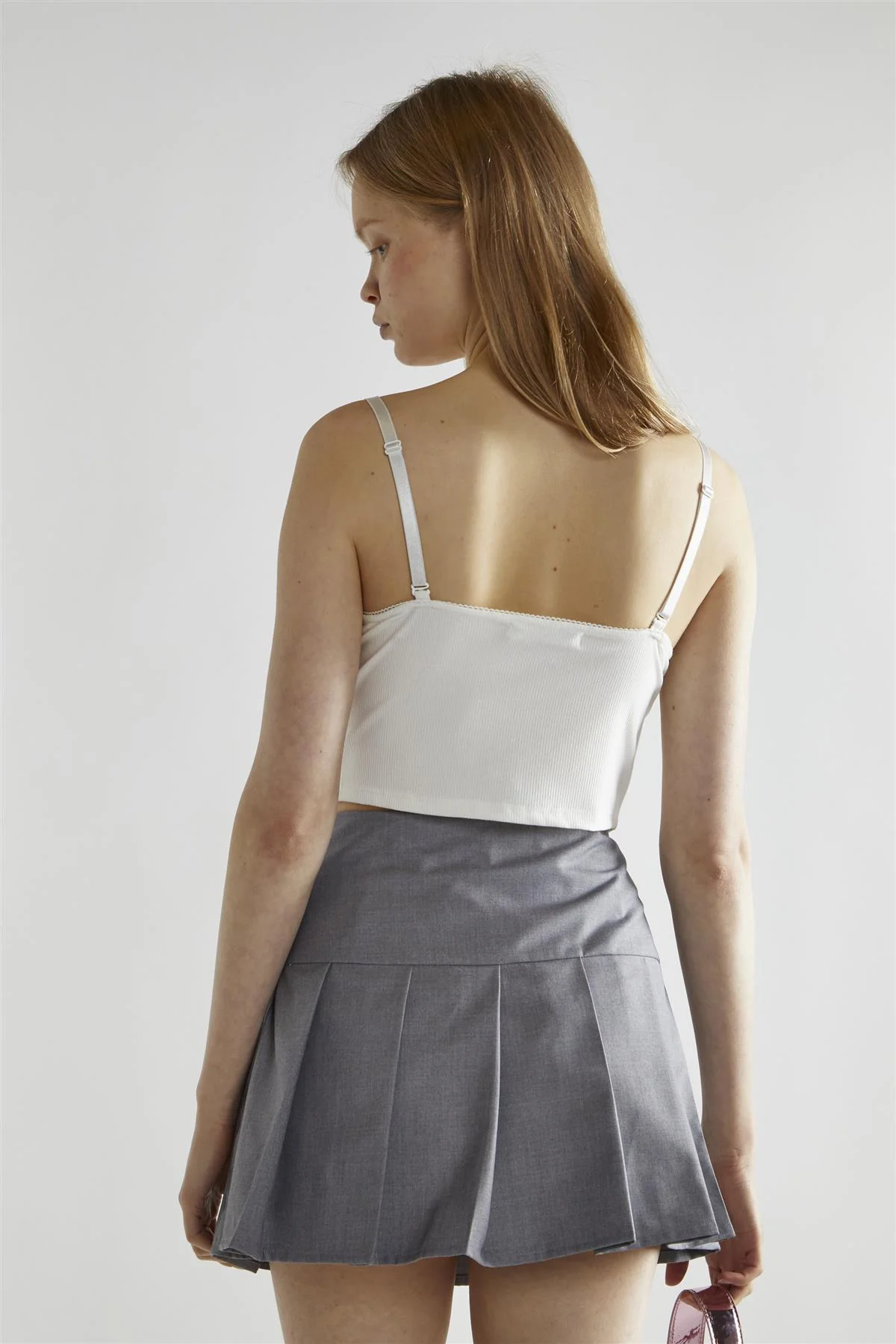Off-White Sleeveless Crop-Top - Image 2
