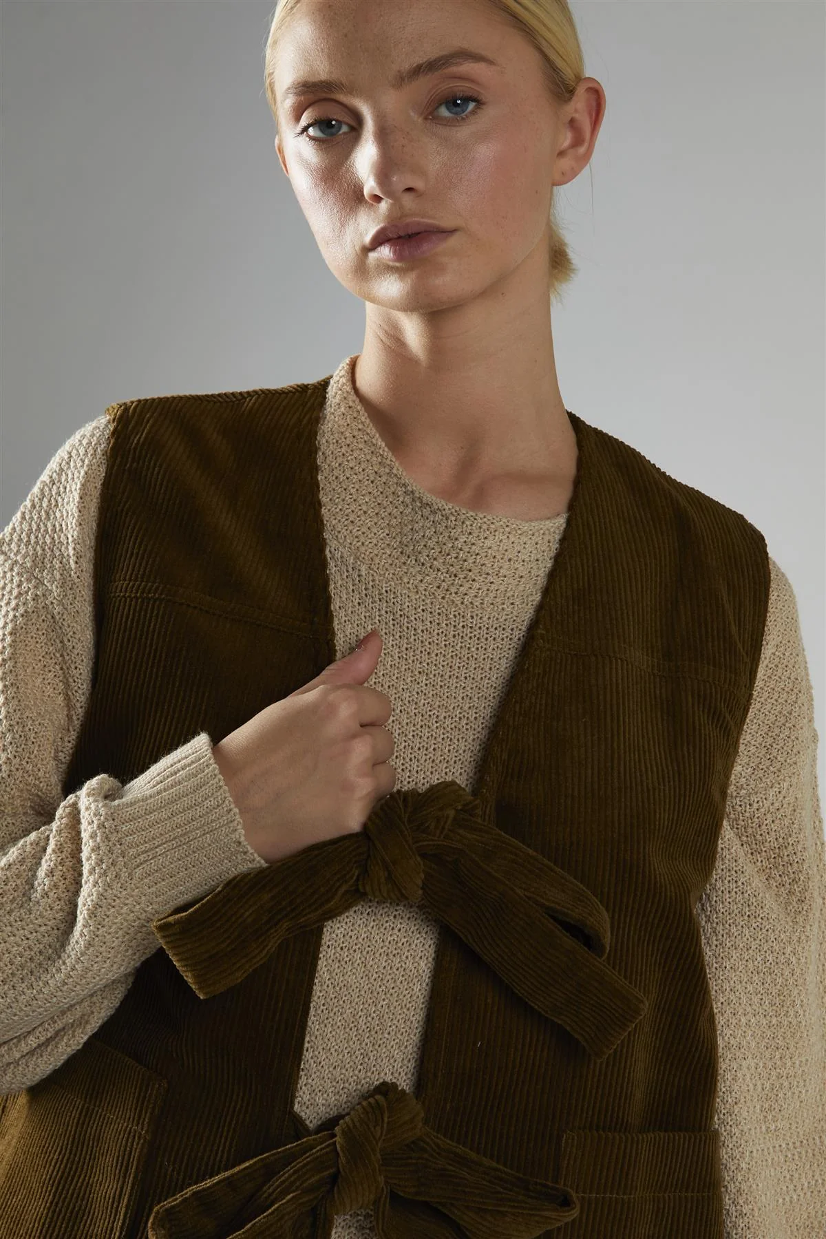 Olive-Brown-Cord Tie-Front Gilet - Image 3