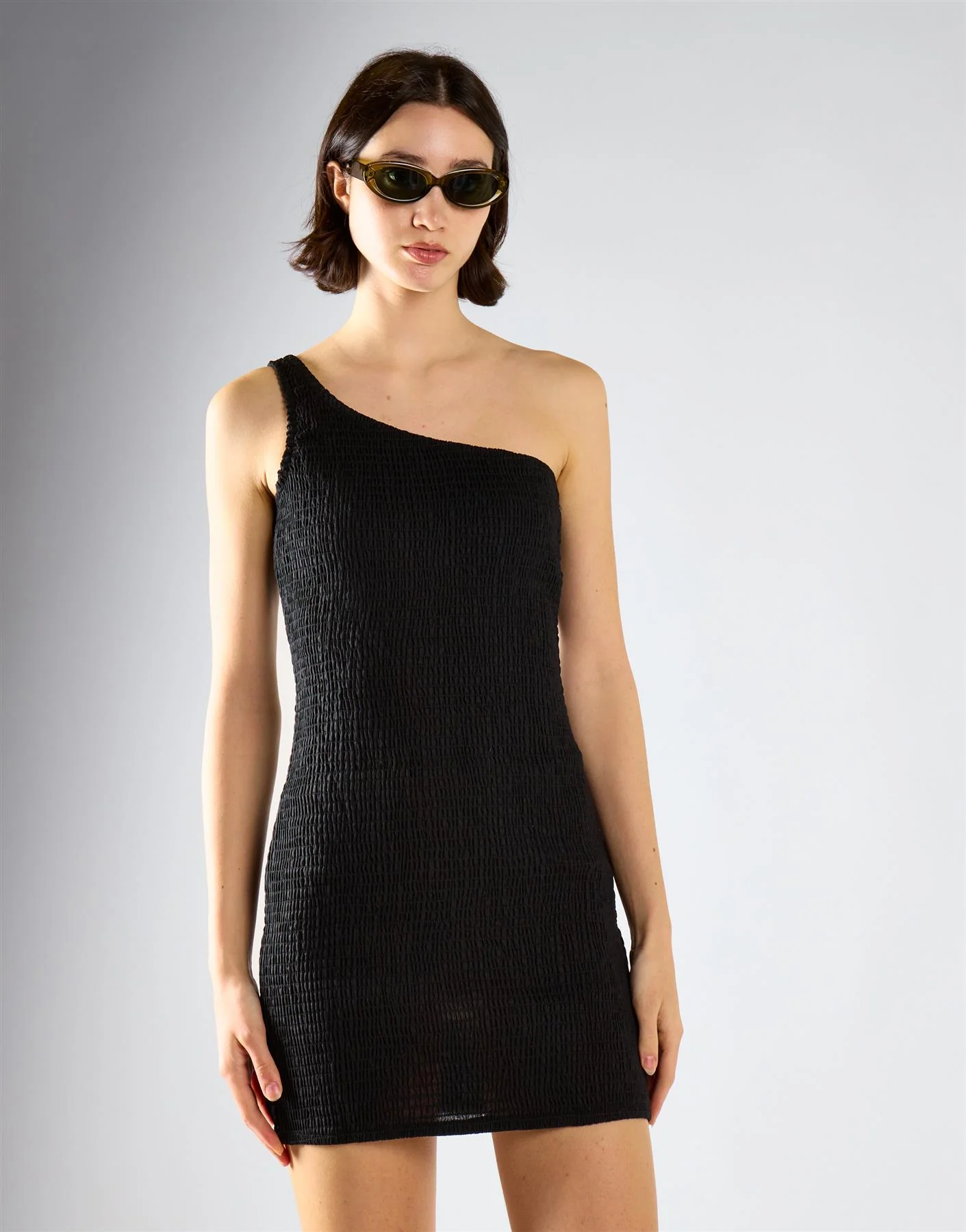 One Shoulder Crinkle Mini Dress - Black - Image 3
