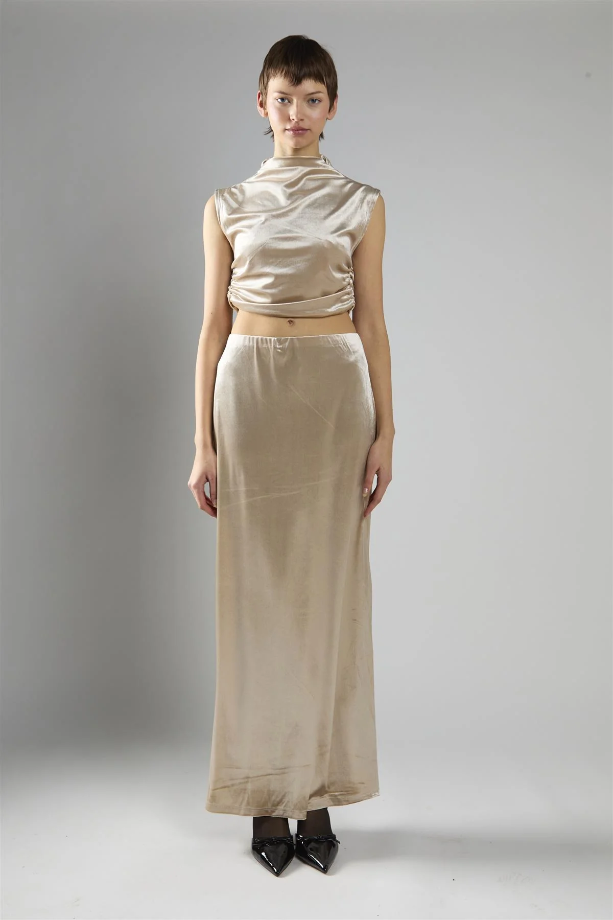 Oyester Velvet Sleeveless Mock Neck Crop Top - Image 5